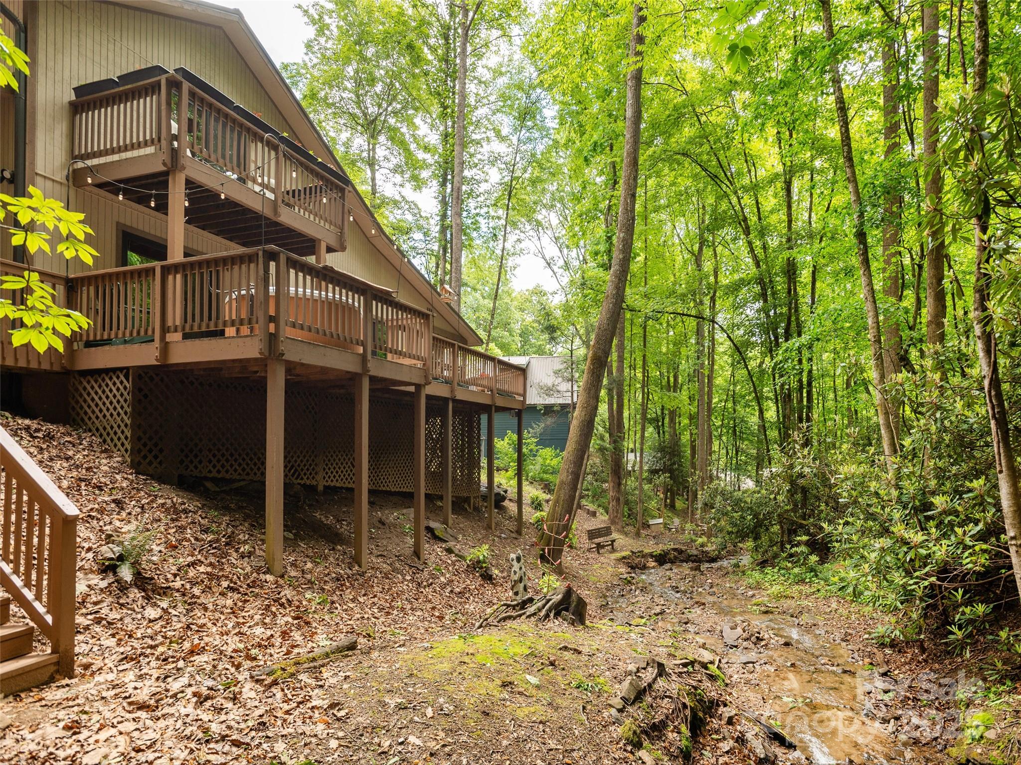 141 Creekside Drive Property Photo 34