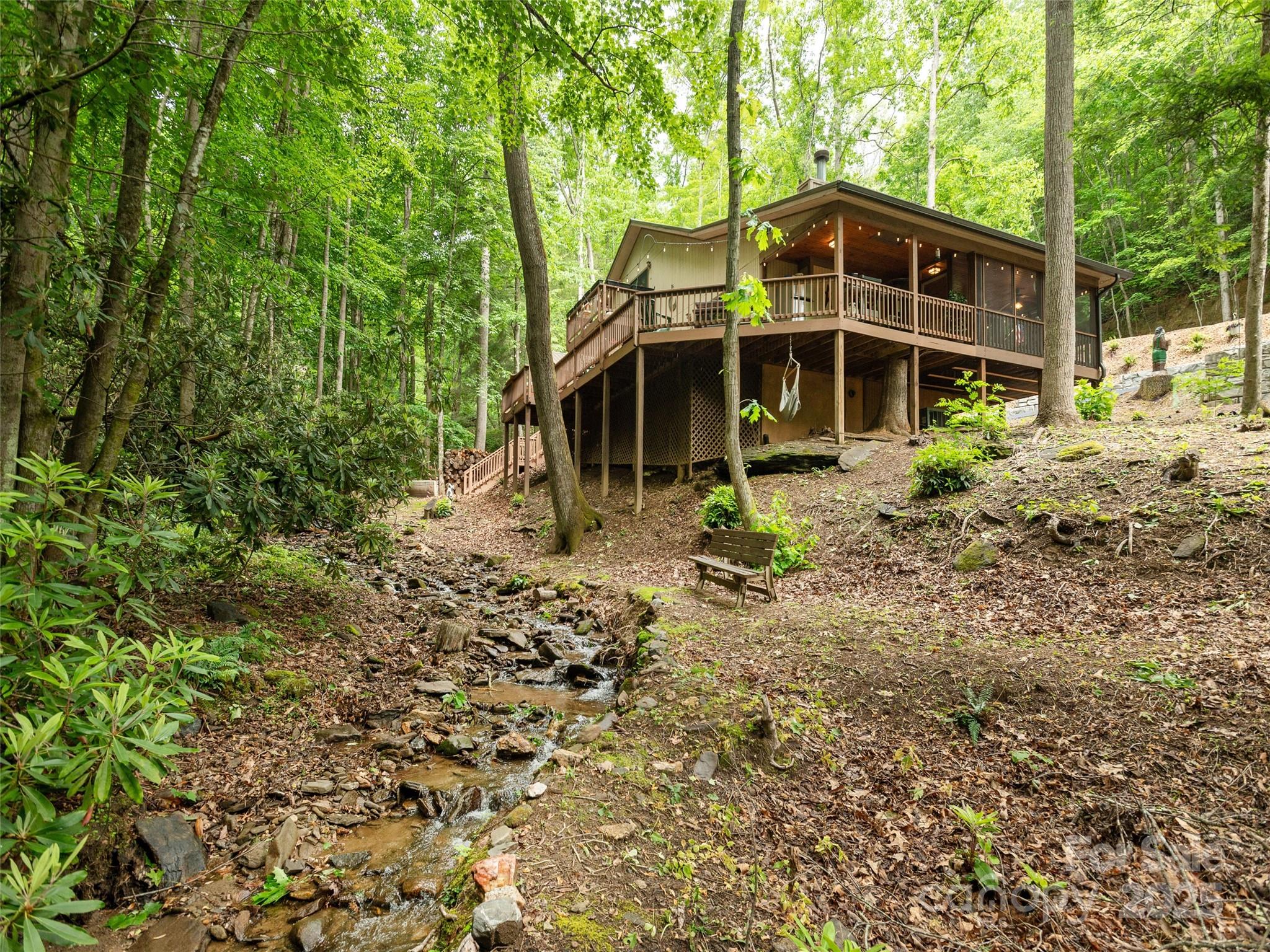 141 Creekside Drive Property Photo 35