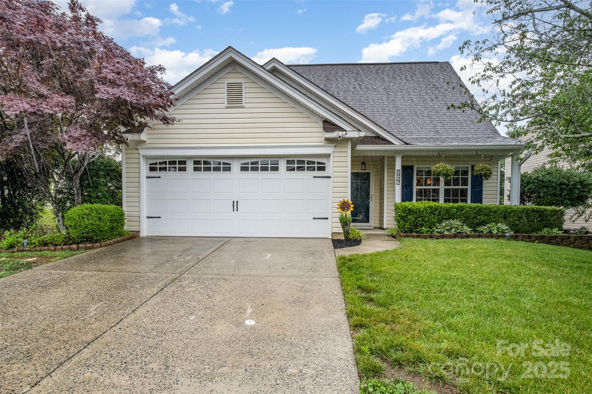 5927 Leawood Run Court Property Photo 1