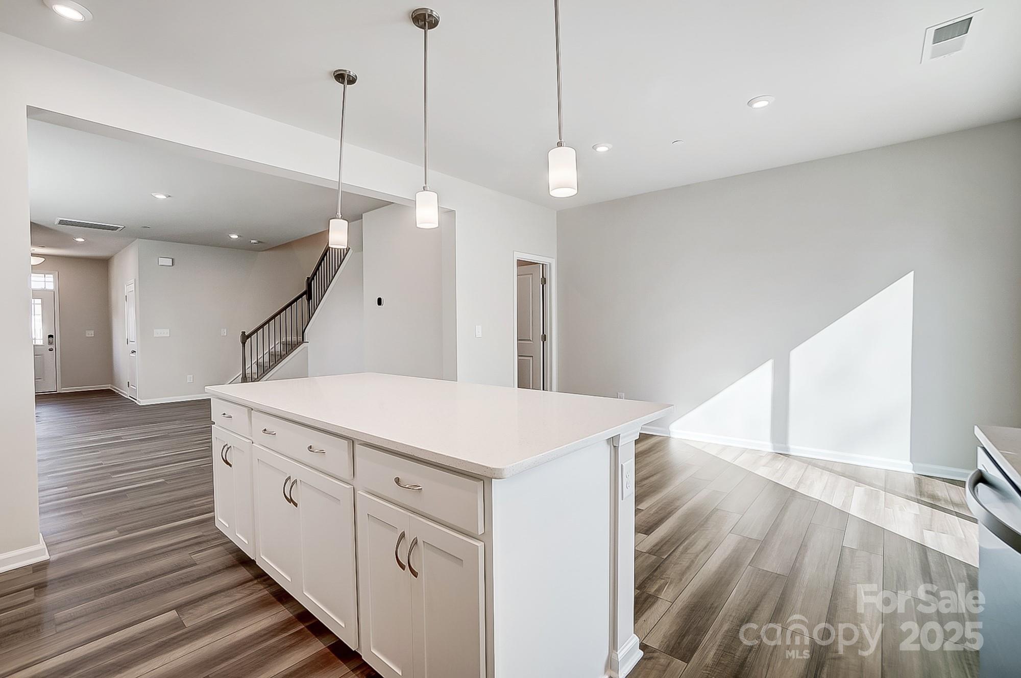 3030 Big Bend Drive Property Photo 10