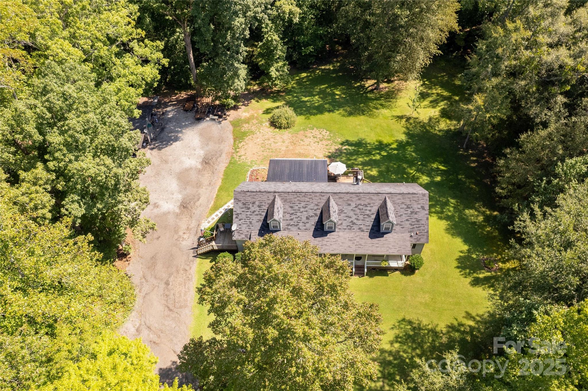 1738 Charlotte Highway Property Photo 2