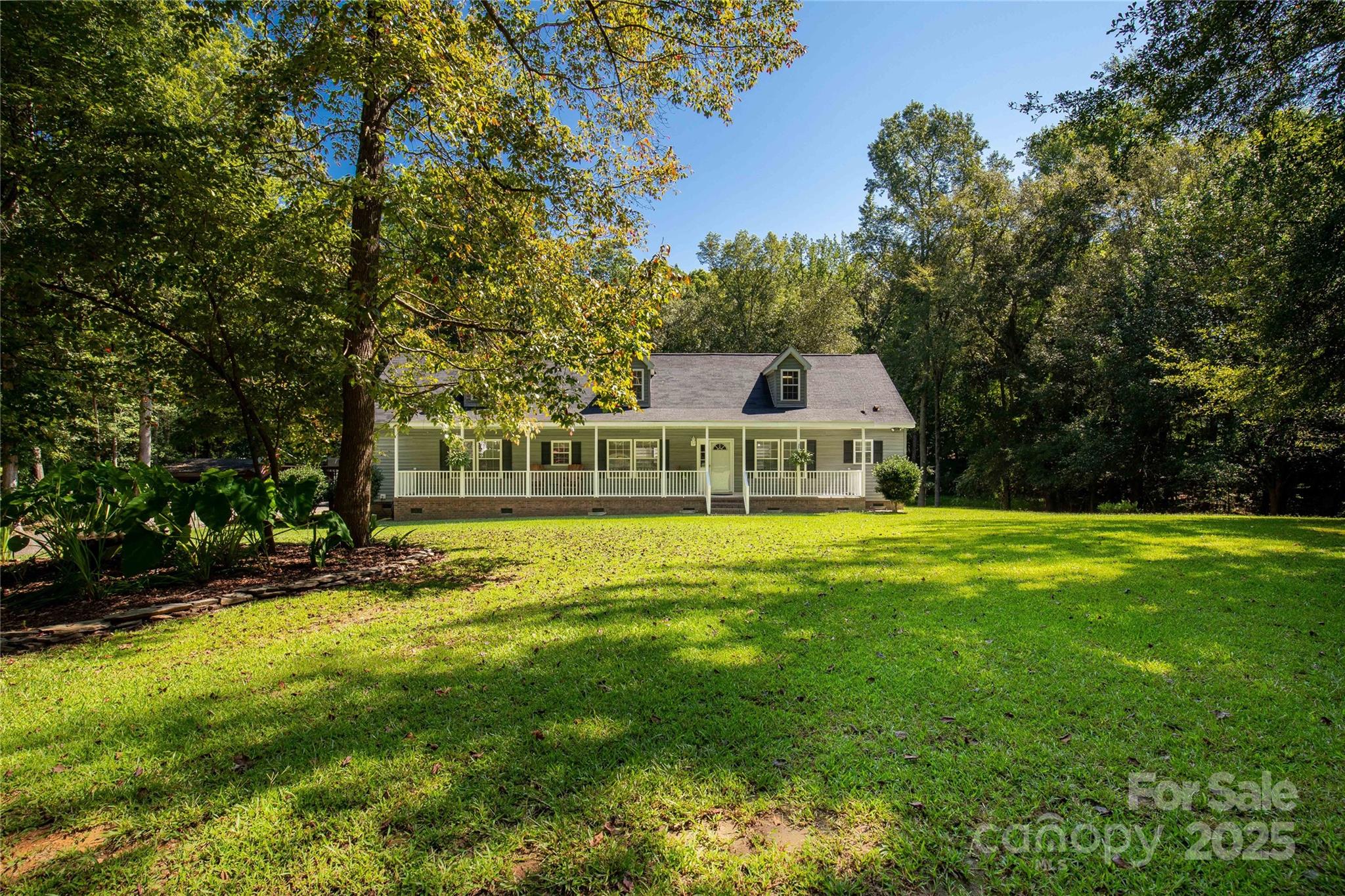 1738 Charlotte Highway Property Photo 5