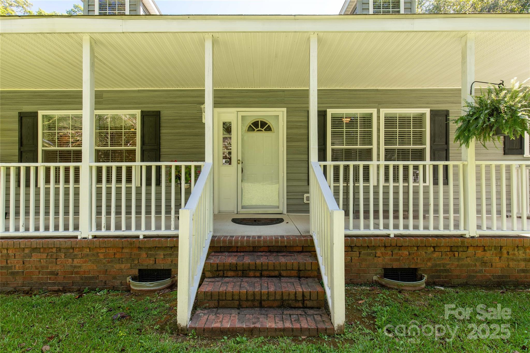 1738 Charlotte Highway Property Photo 7