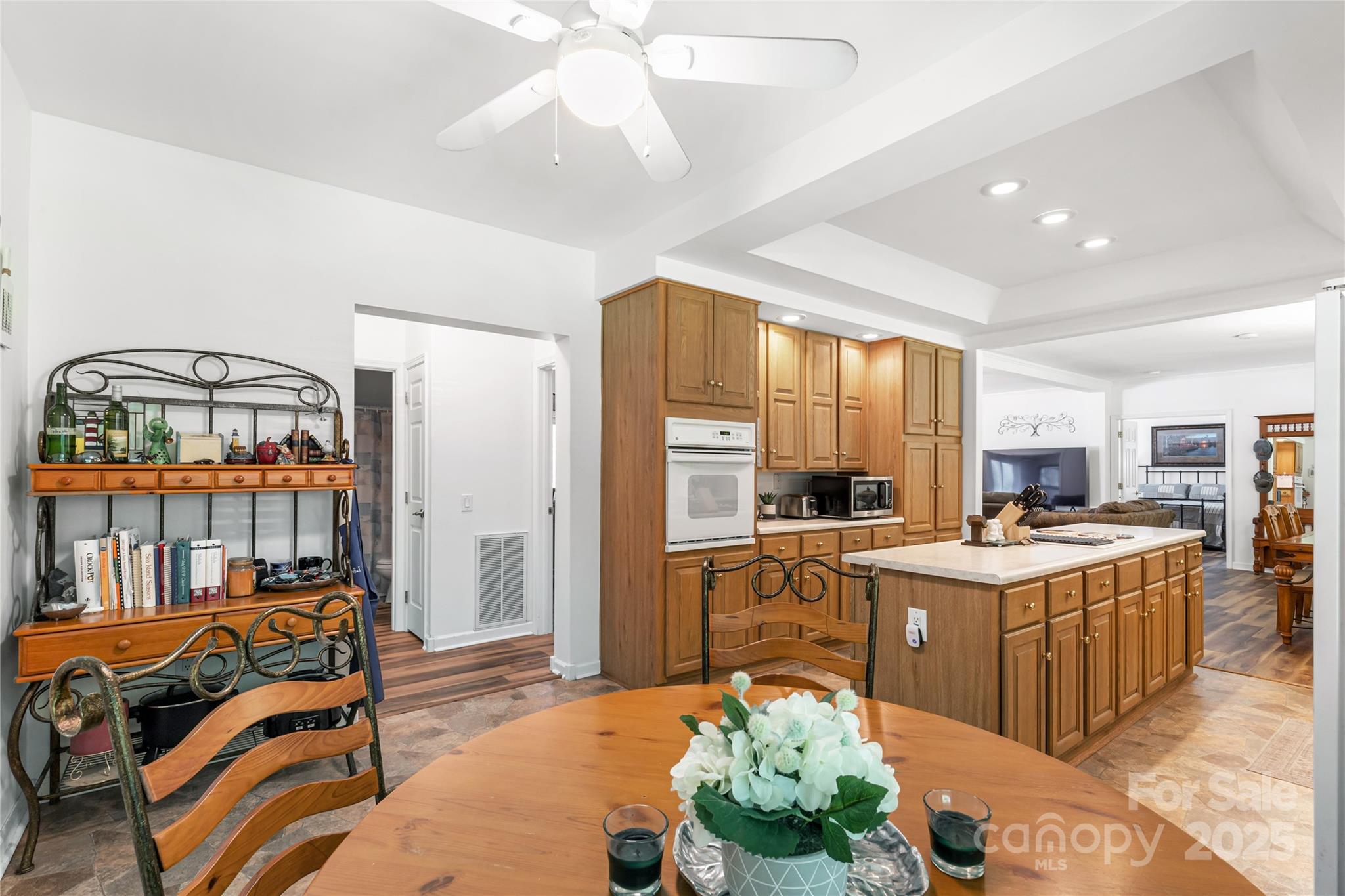 1738 Charlotte Highway Property Photo 19