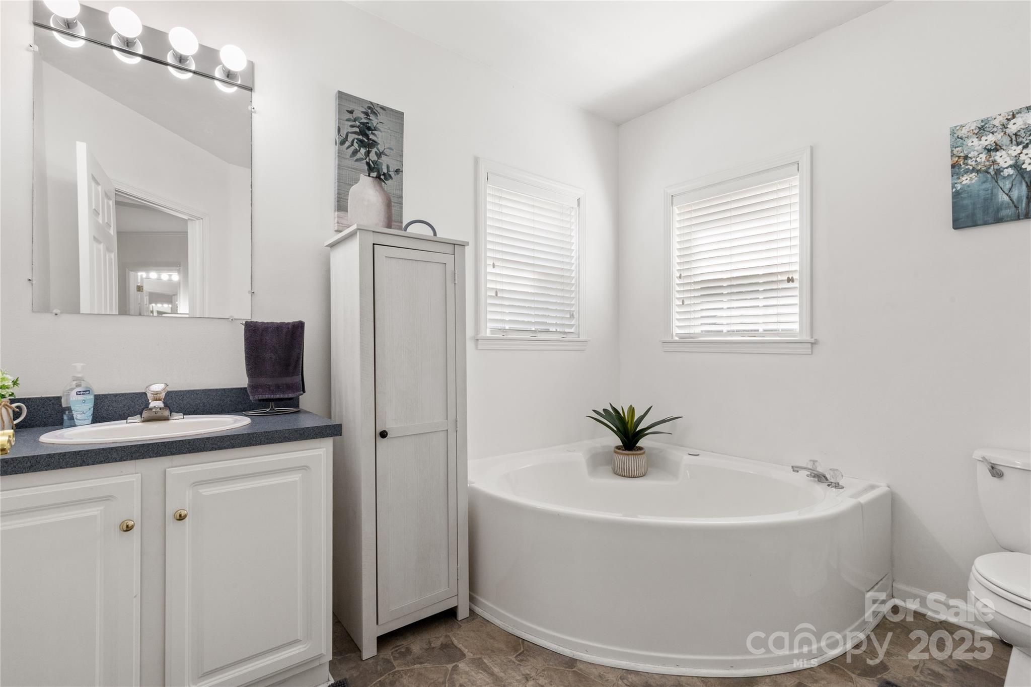 1738 Charlotte Highway Property Photo 23
