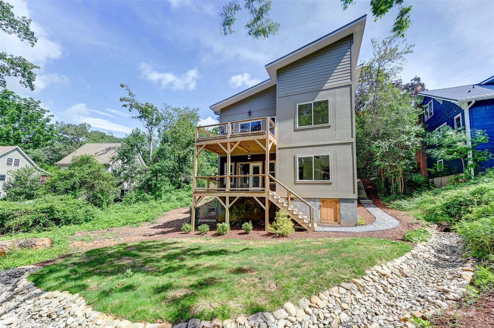 30 Sand Hill Road Property Photo 3