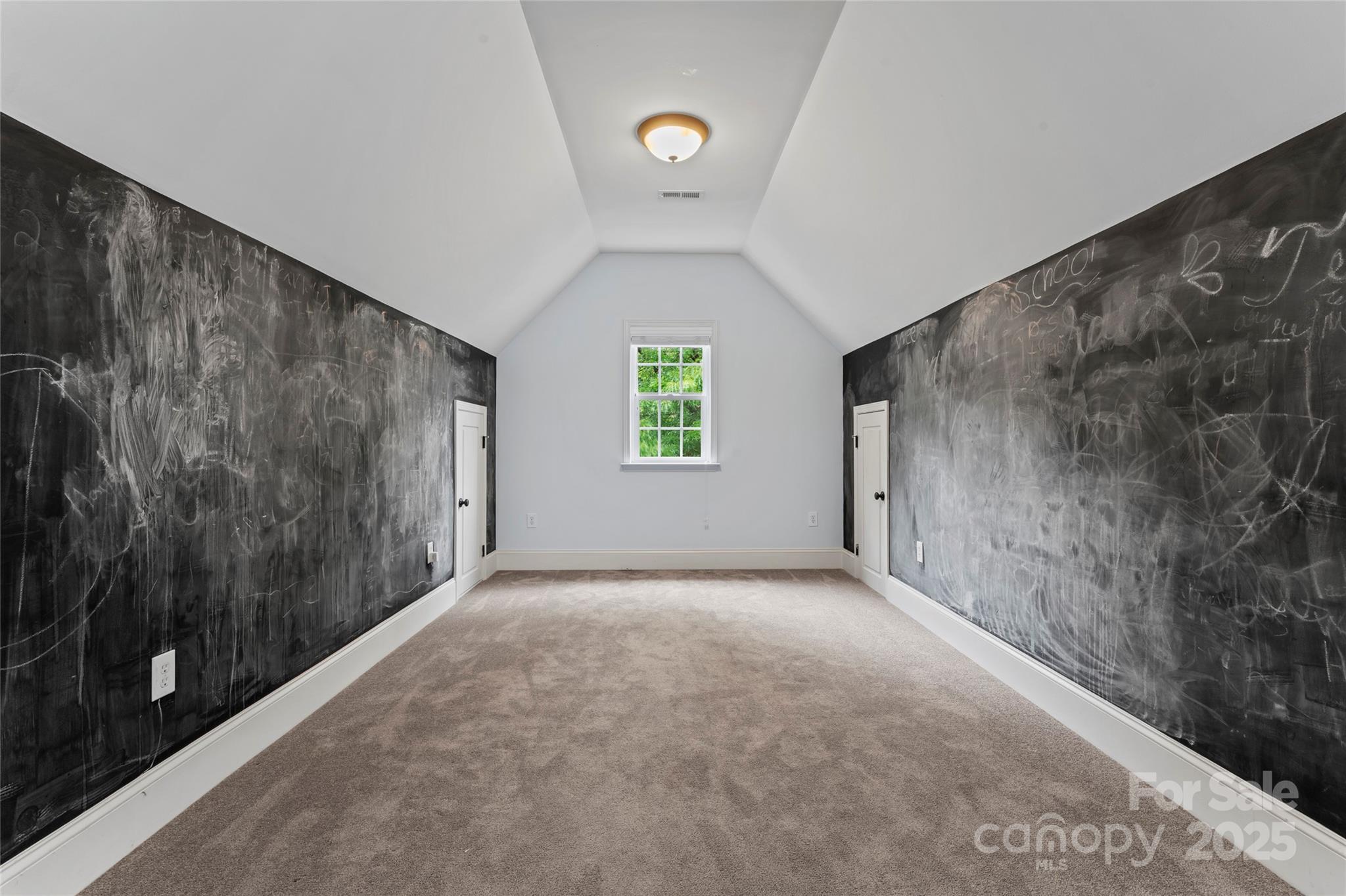 13716 Glen Abbey Drive Property Photo 25