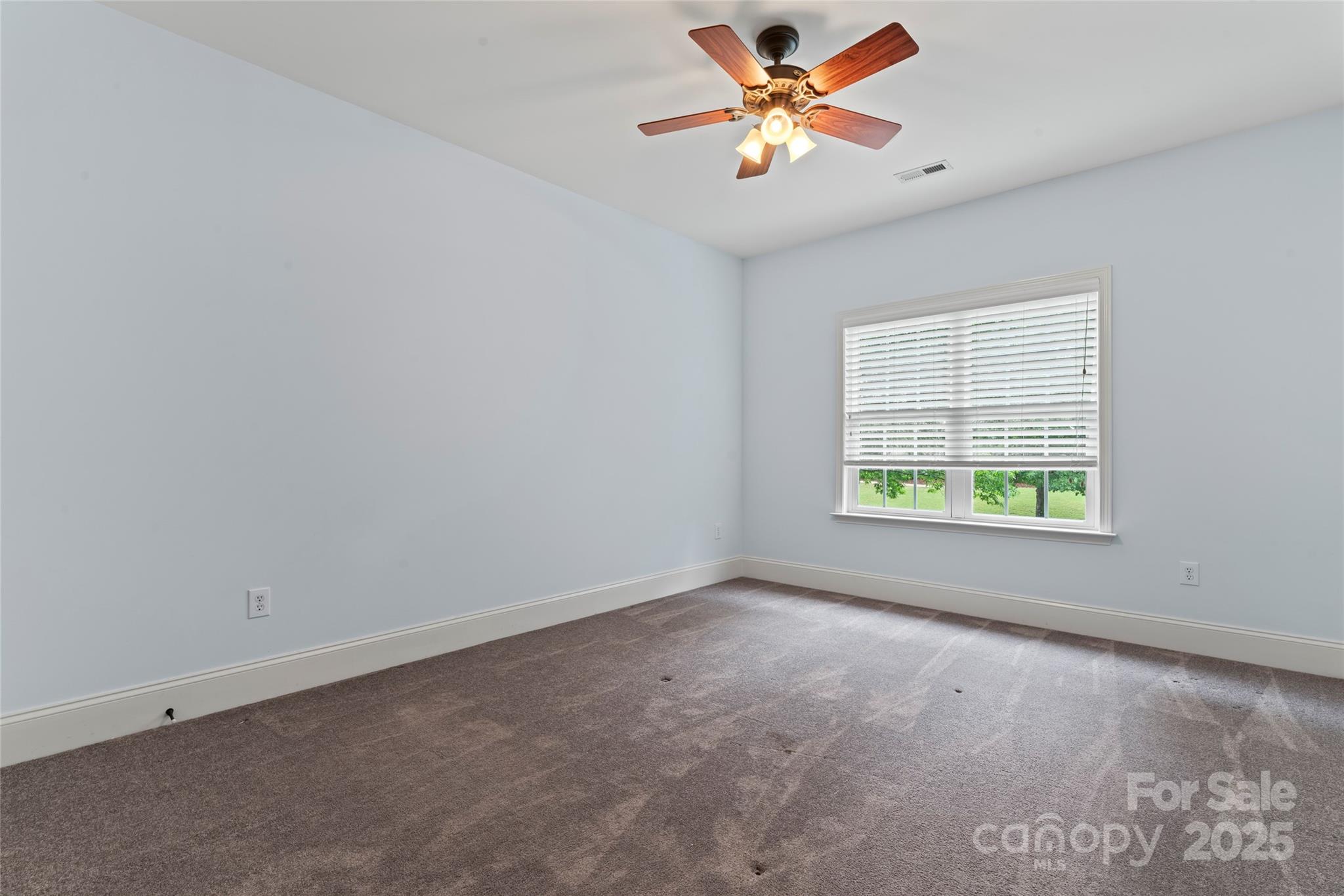 13716 Glen Abbey Drive Property Photo 29