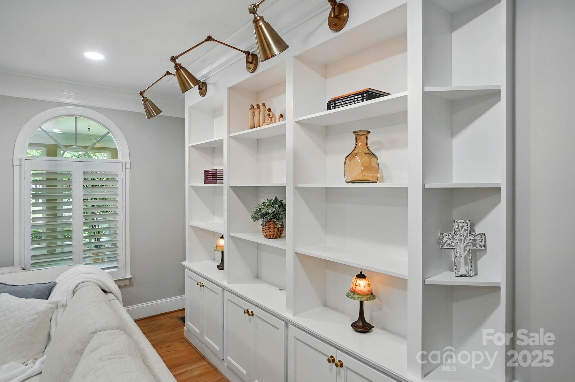 102 Rosewood Lane Property Photo 8