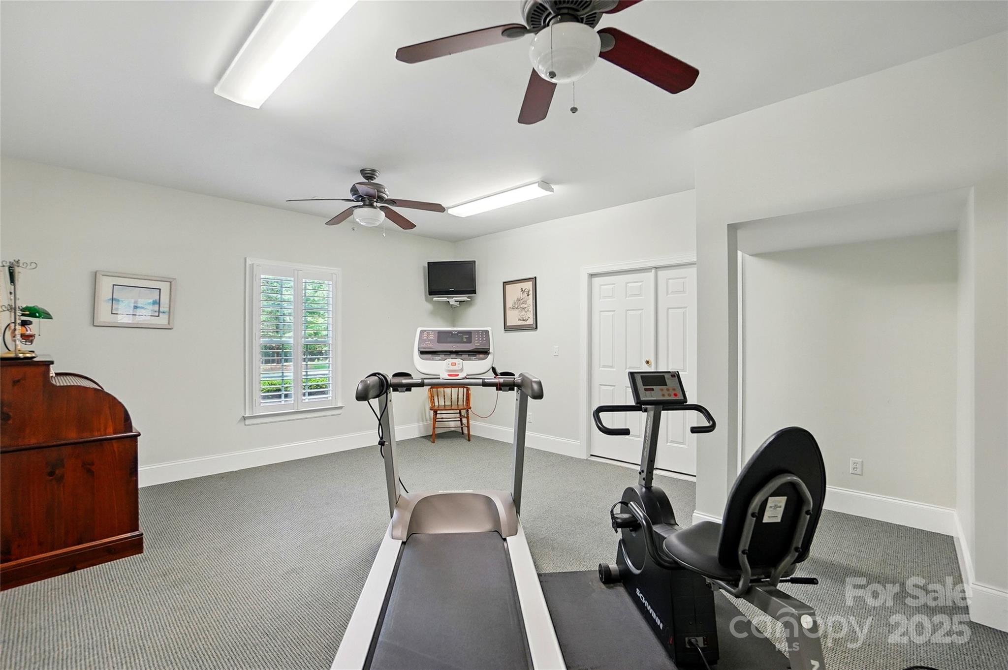 102 Rosewood Lane Property Photo 35