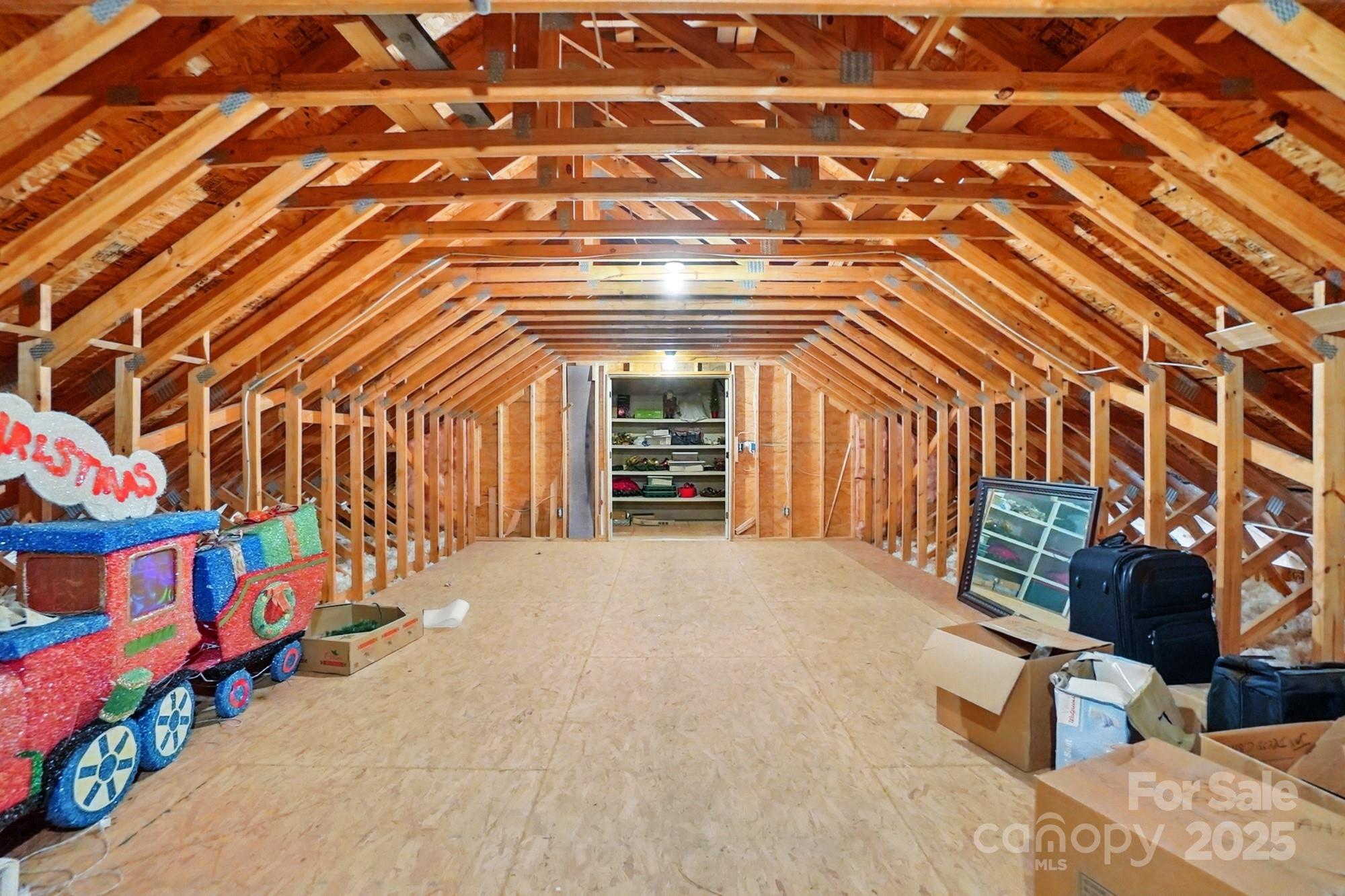 102 Rosewood Lane Property Photo 39