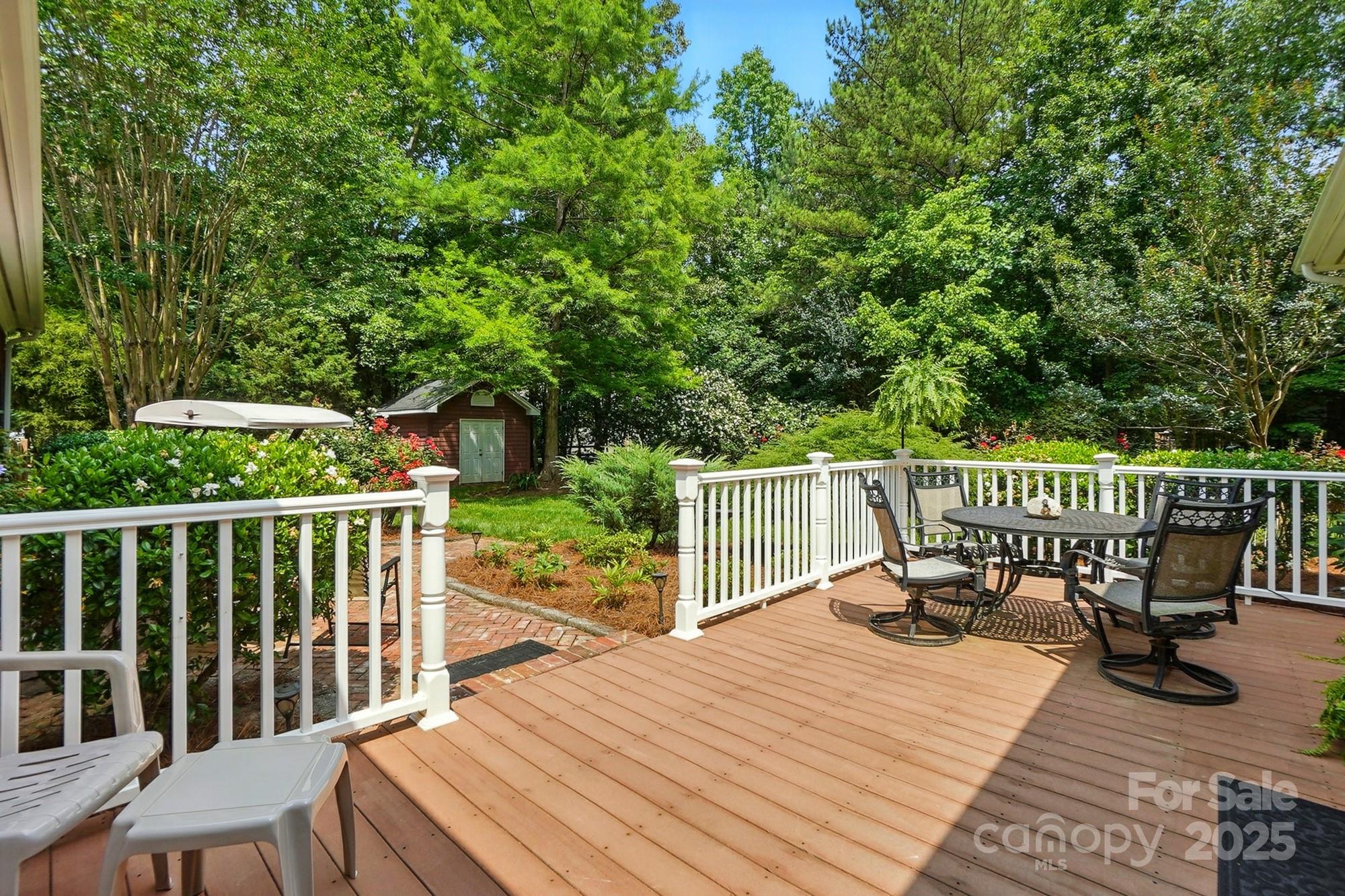 102 Rosewood Lane Property Photo 41