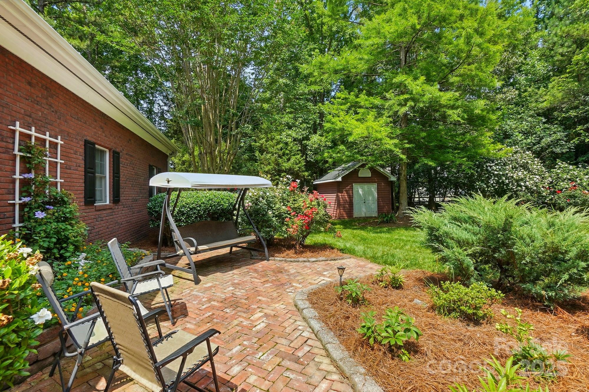 102 Rosewood Lane Property Photo 43