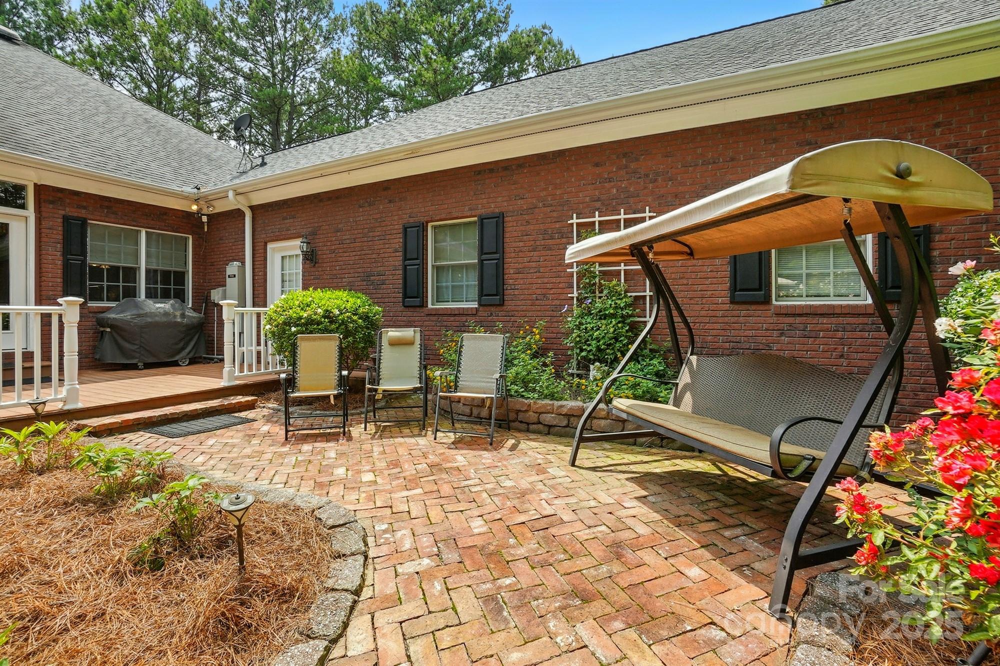 102 Rosewood Lane Property Photo 44