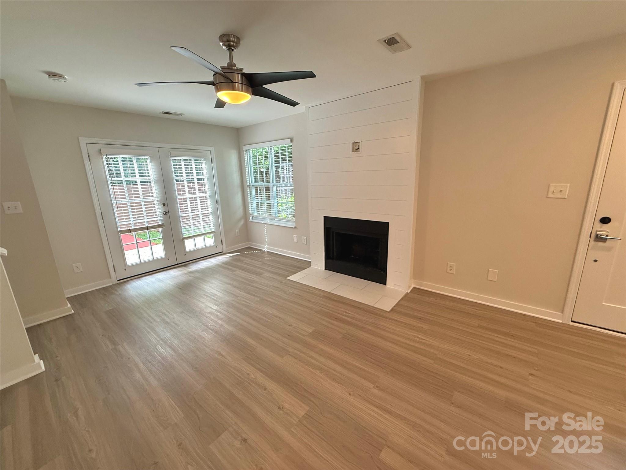 1519 Briar Creek Road B Property Photo 14