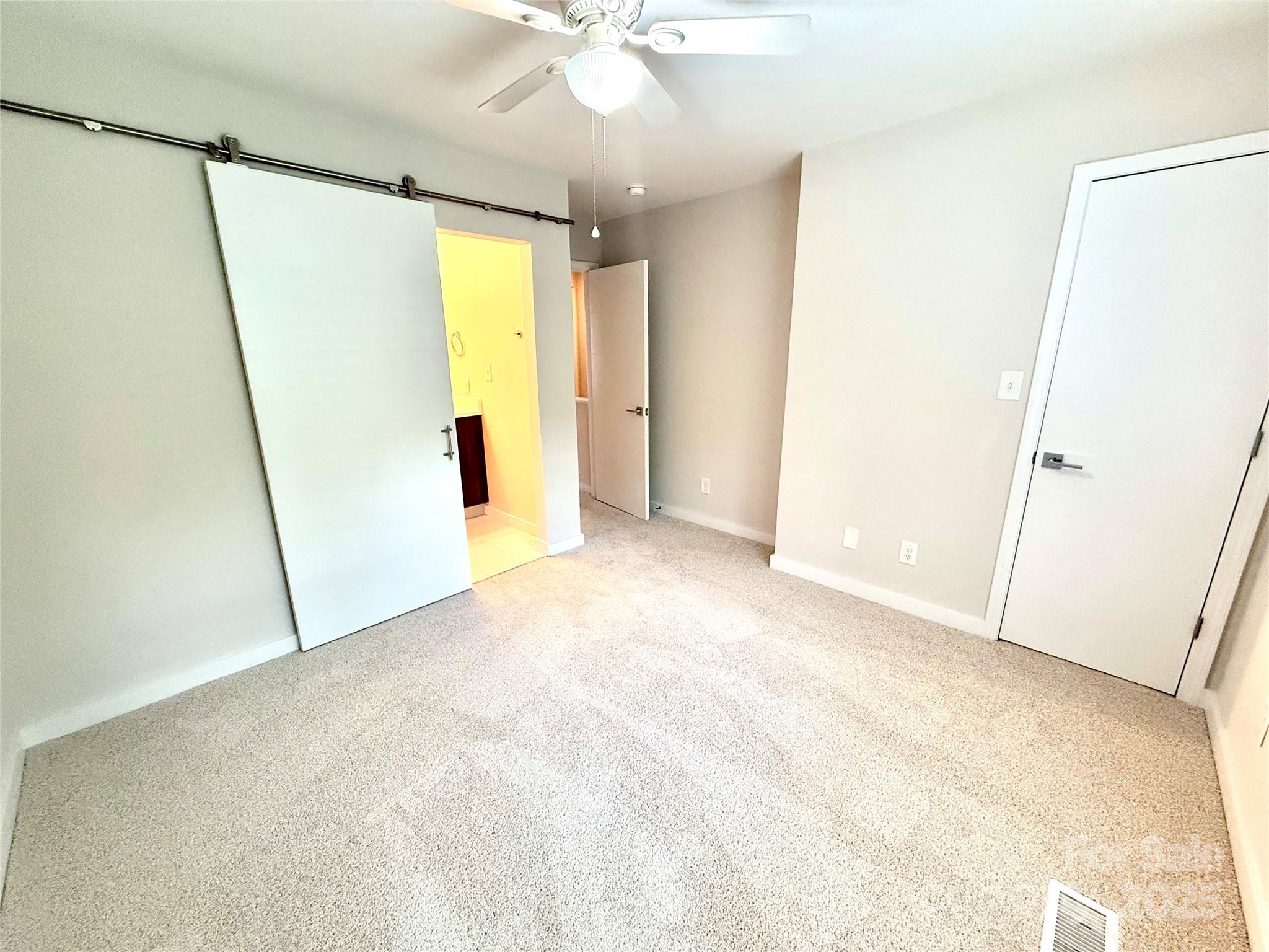 1519 Briar Creek Road B Property Photo 16