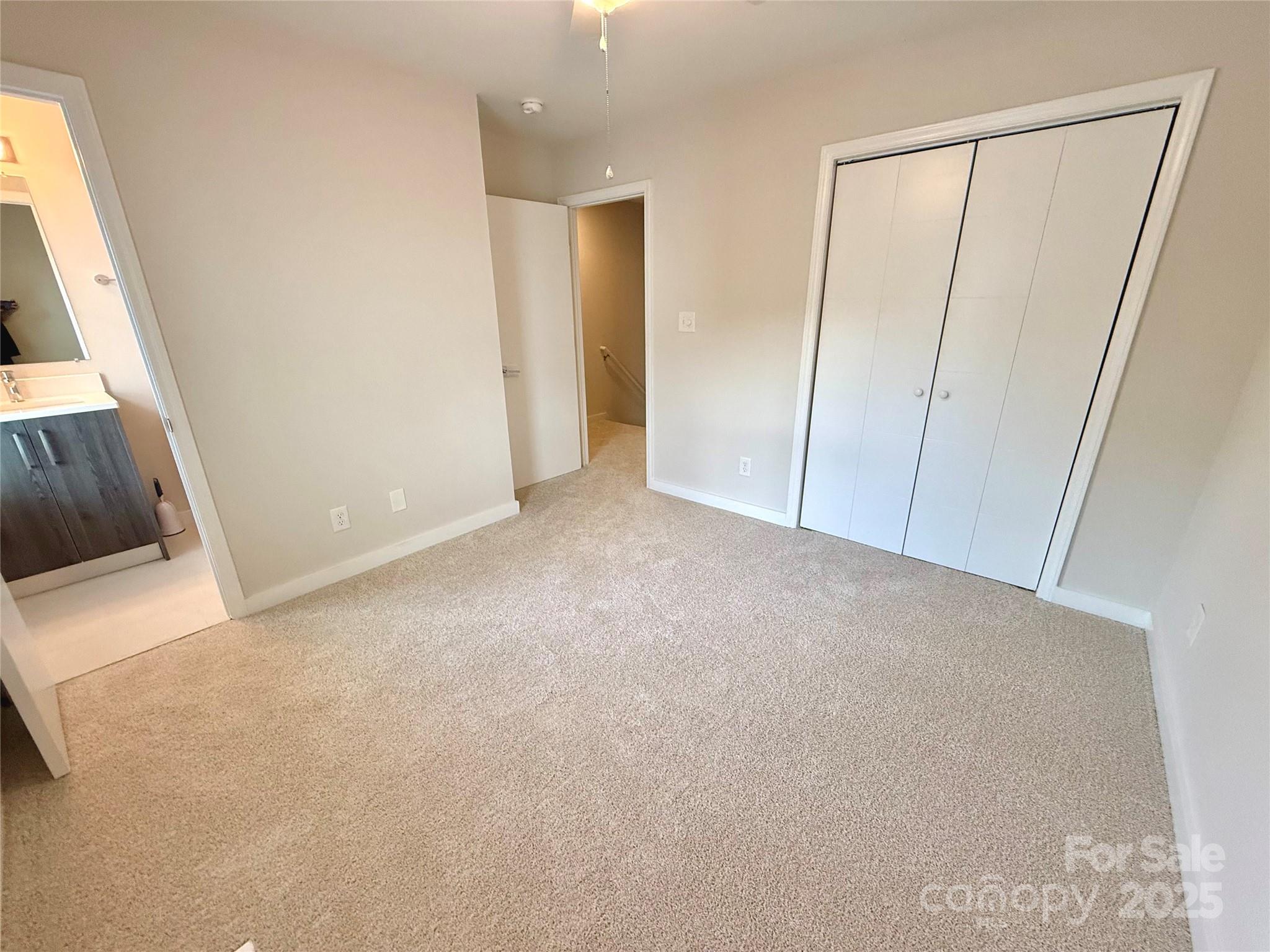 1519 Briar Creek Road B Property Photo 23