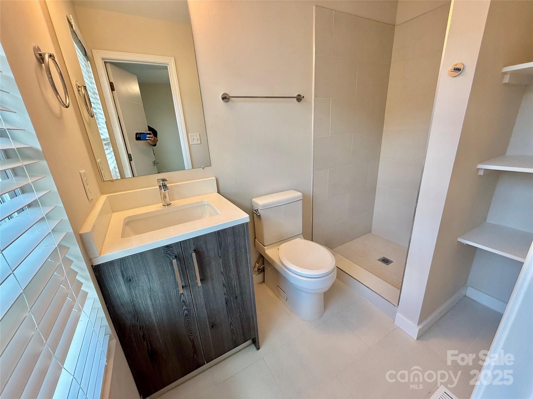 1519 Briar Creek Road B Property Photo 25