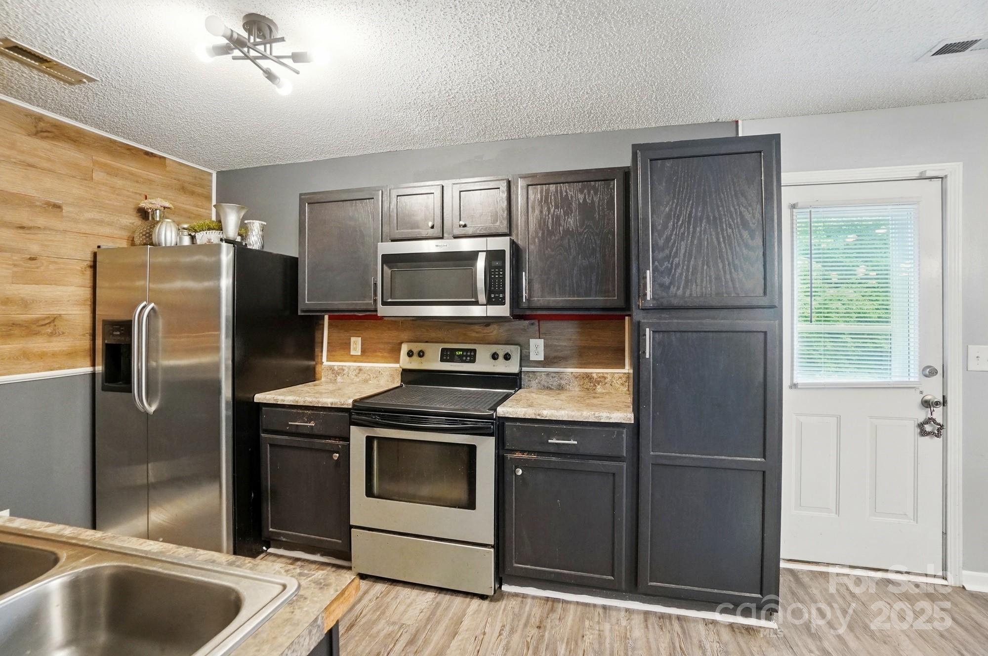 4916 Oak Pasture Lane Property Photo 17