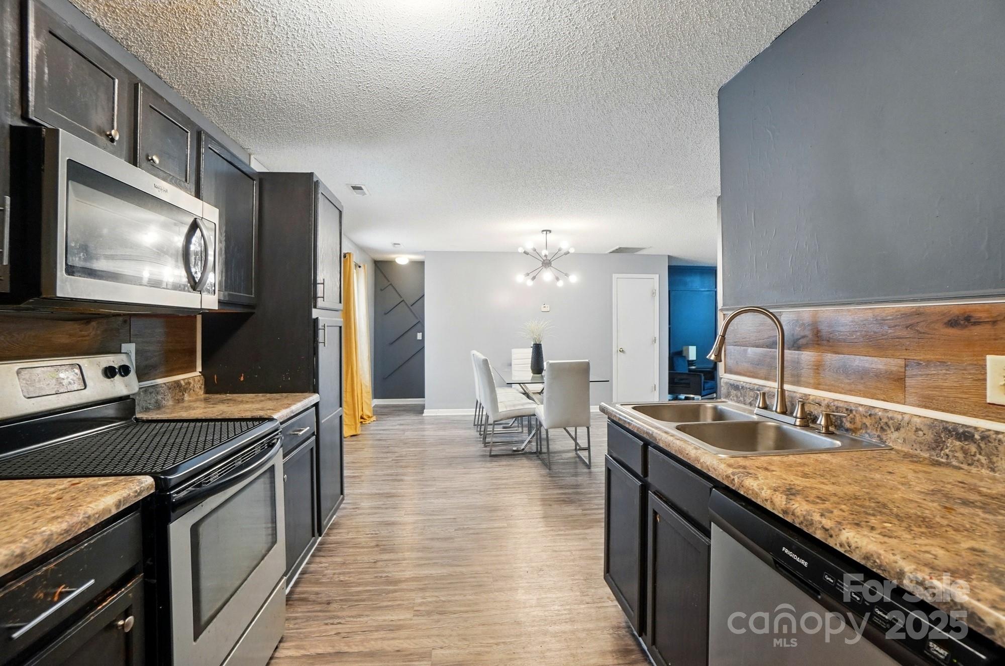 4916 Oak Pasture Lane Property Photo 18
