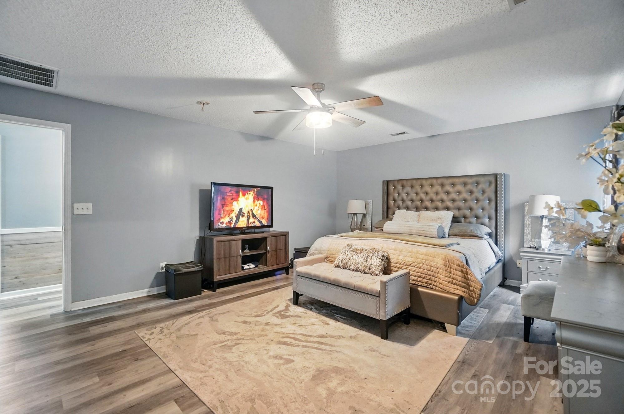 4916 Oak Pasture Lane Property Photo 24
