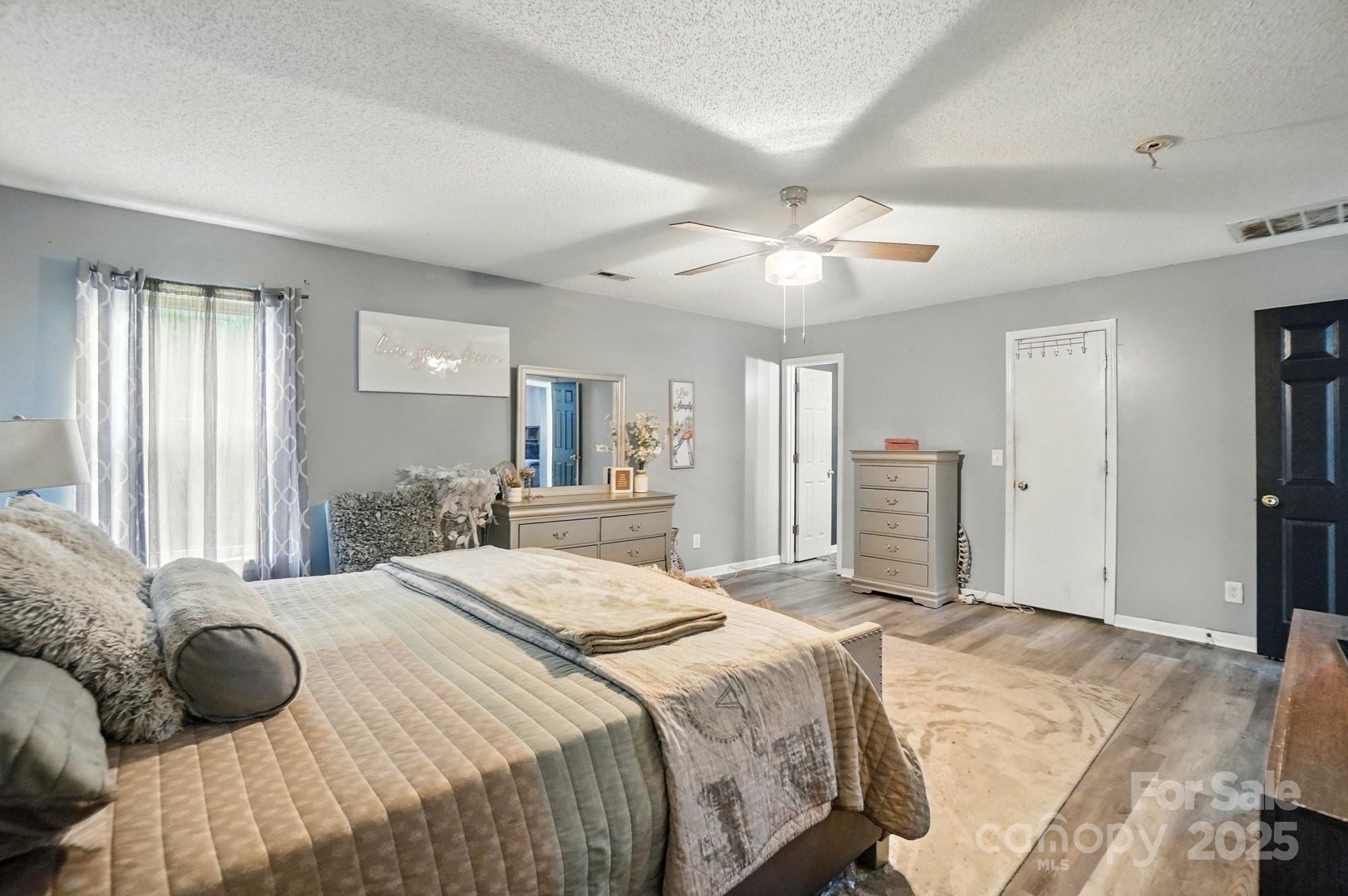 4916 Oak Pasture Lane Property Photo 26