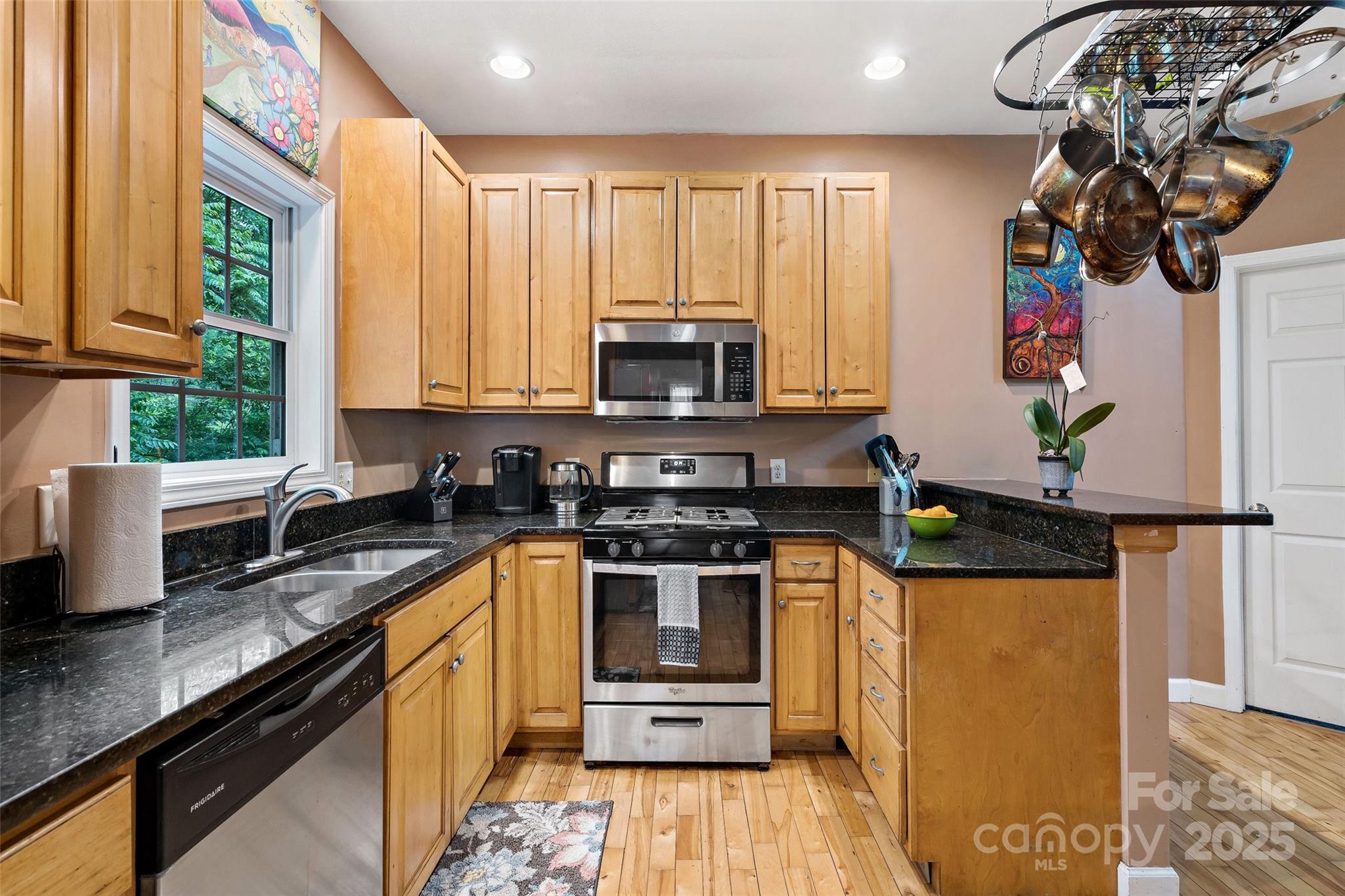 10 Village East Court Property Photo 6