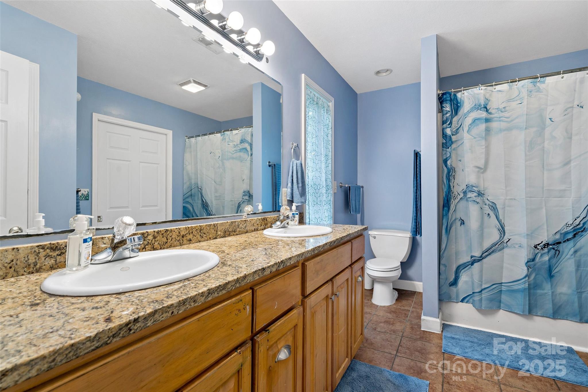 10 Village East Court Property Photo 22