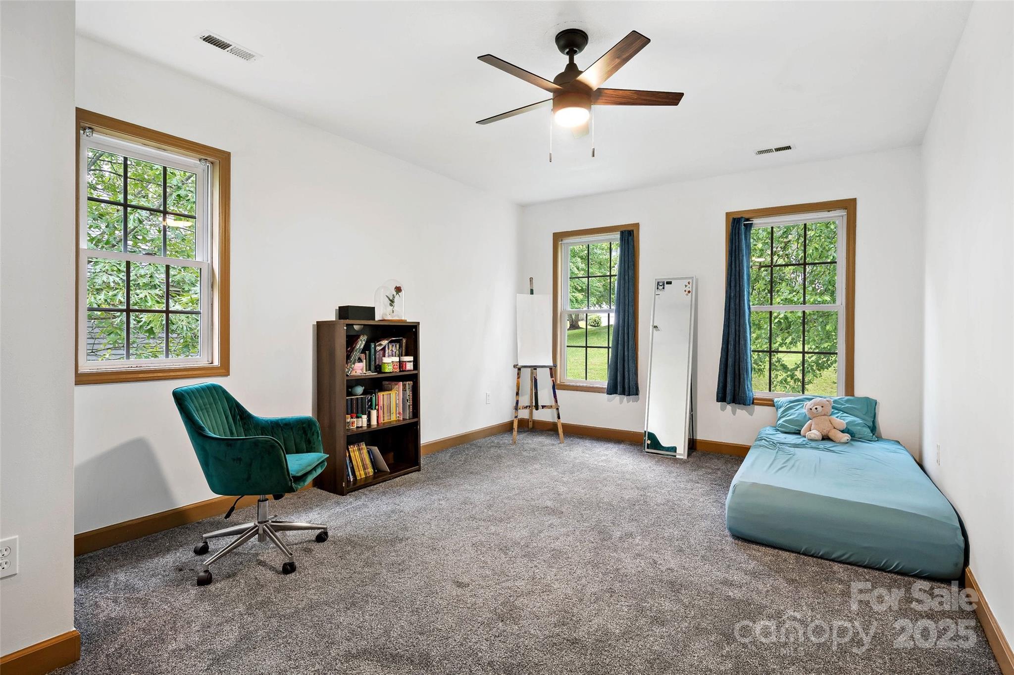 10 Village East Court Property Photo 23