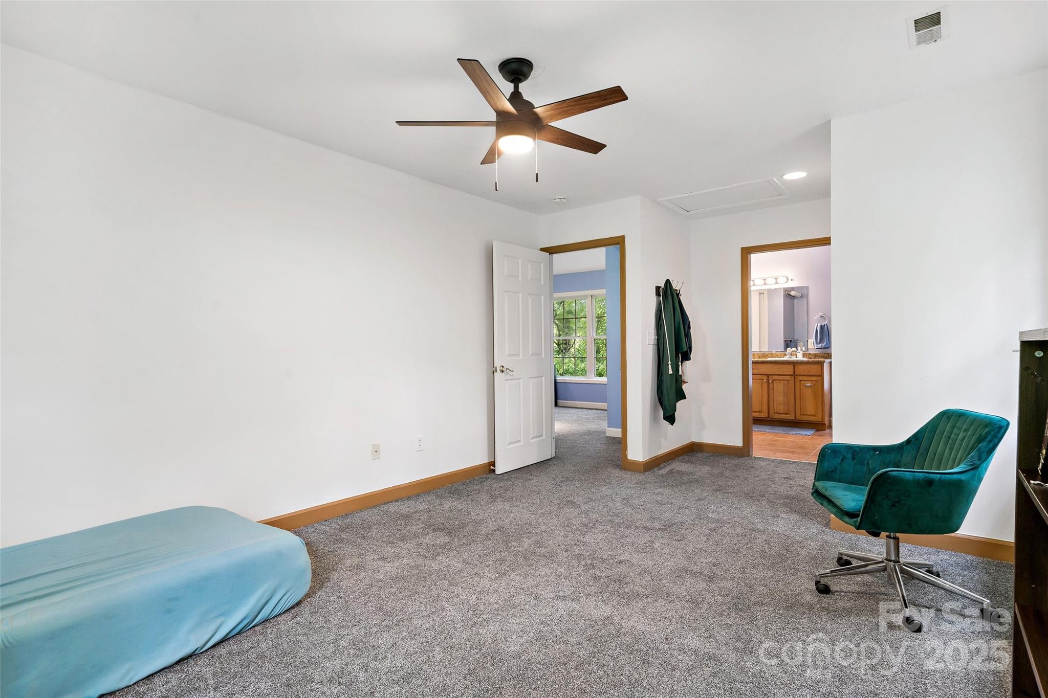 10 Village East Court Property Photo 25