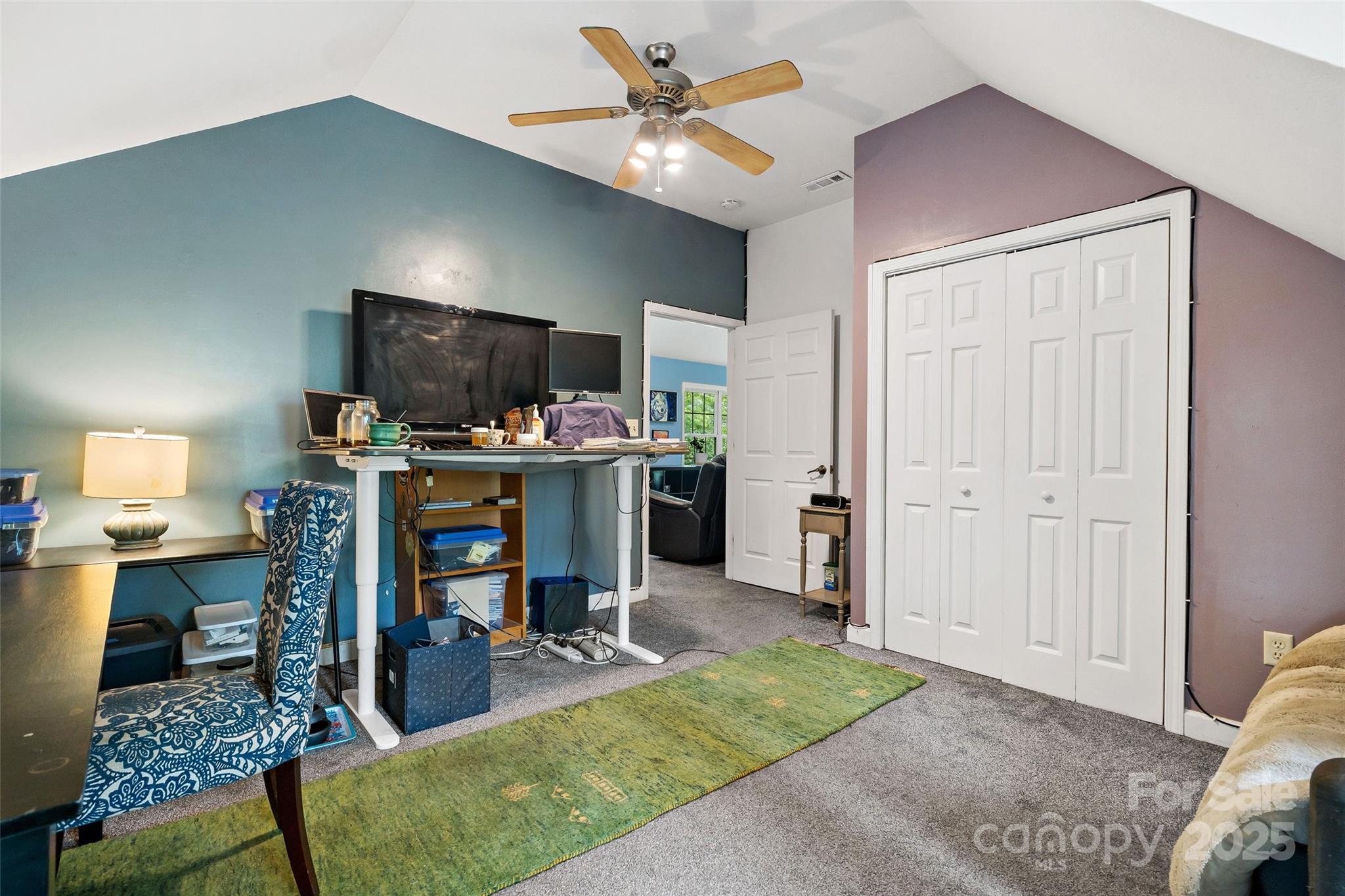 10 Village East Court Property Photo 31
