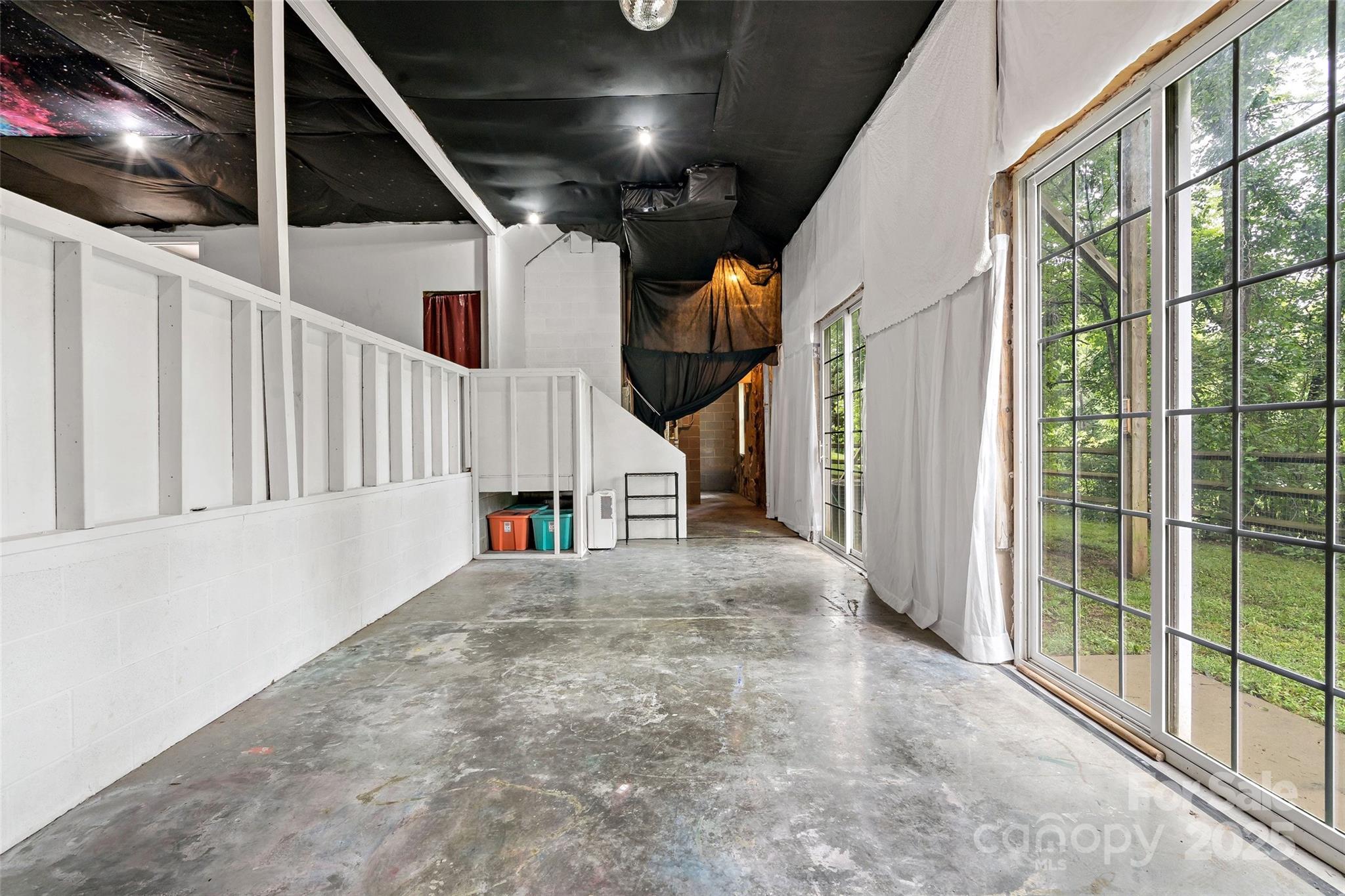 10 Village East Court Property Photo 36
