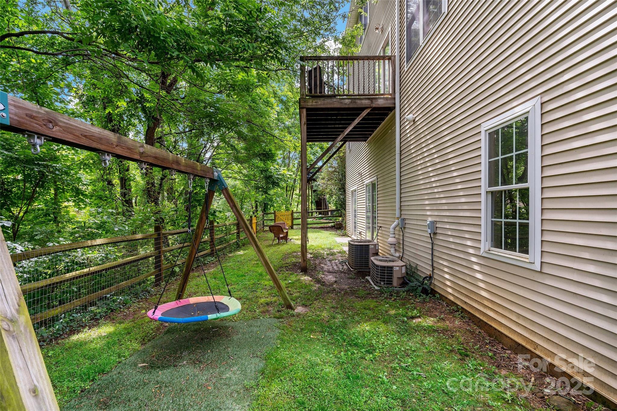 10 Village East Court Property Photo 37