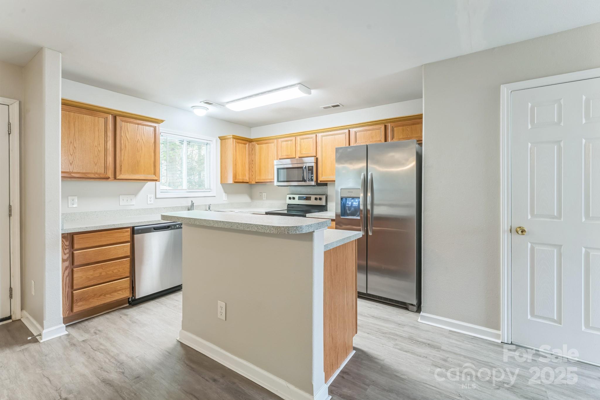 13413 Golden Apple Court Property Photo 7