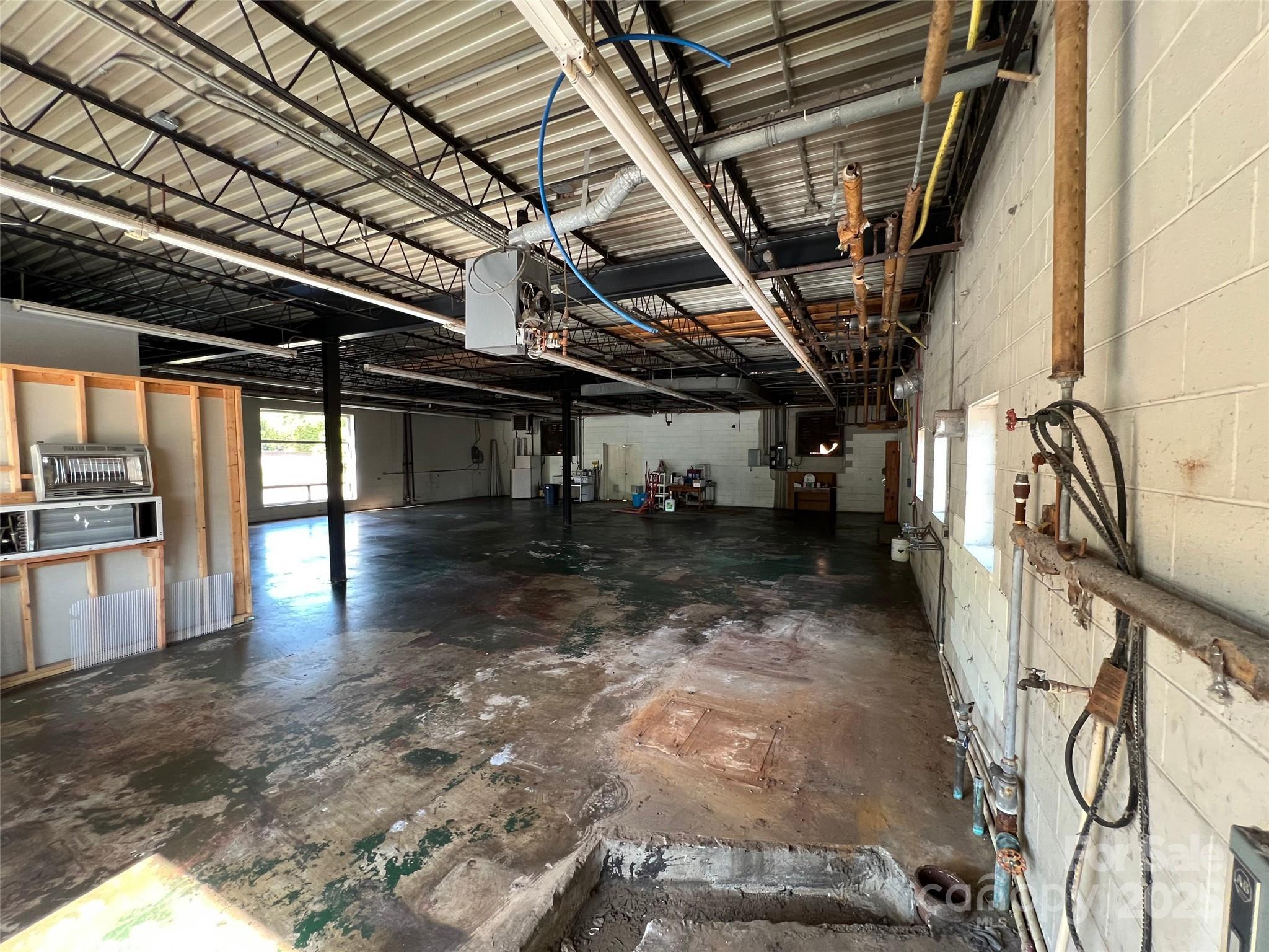 166 N Logan Street Property Photo 8