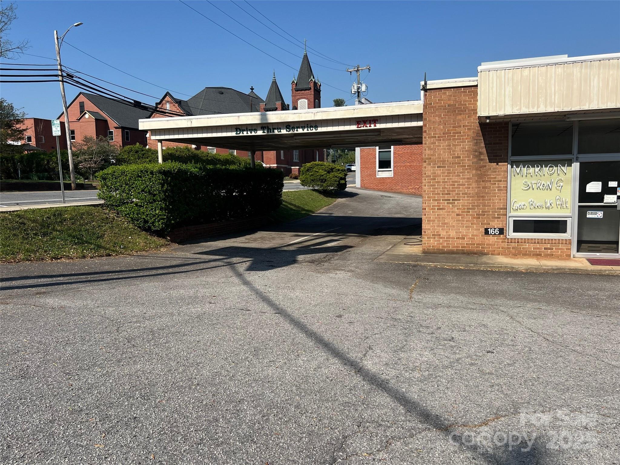 166 N Logan Street Property Photo 12