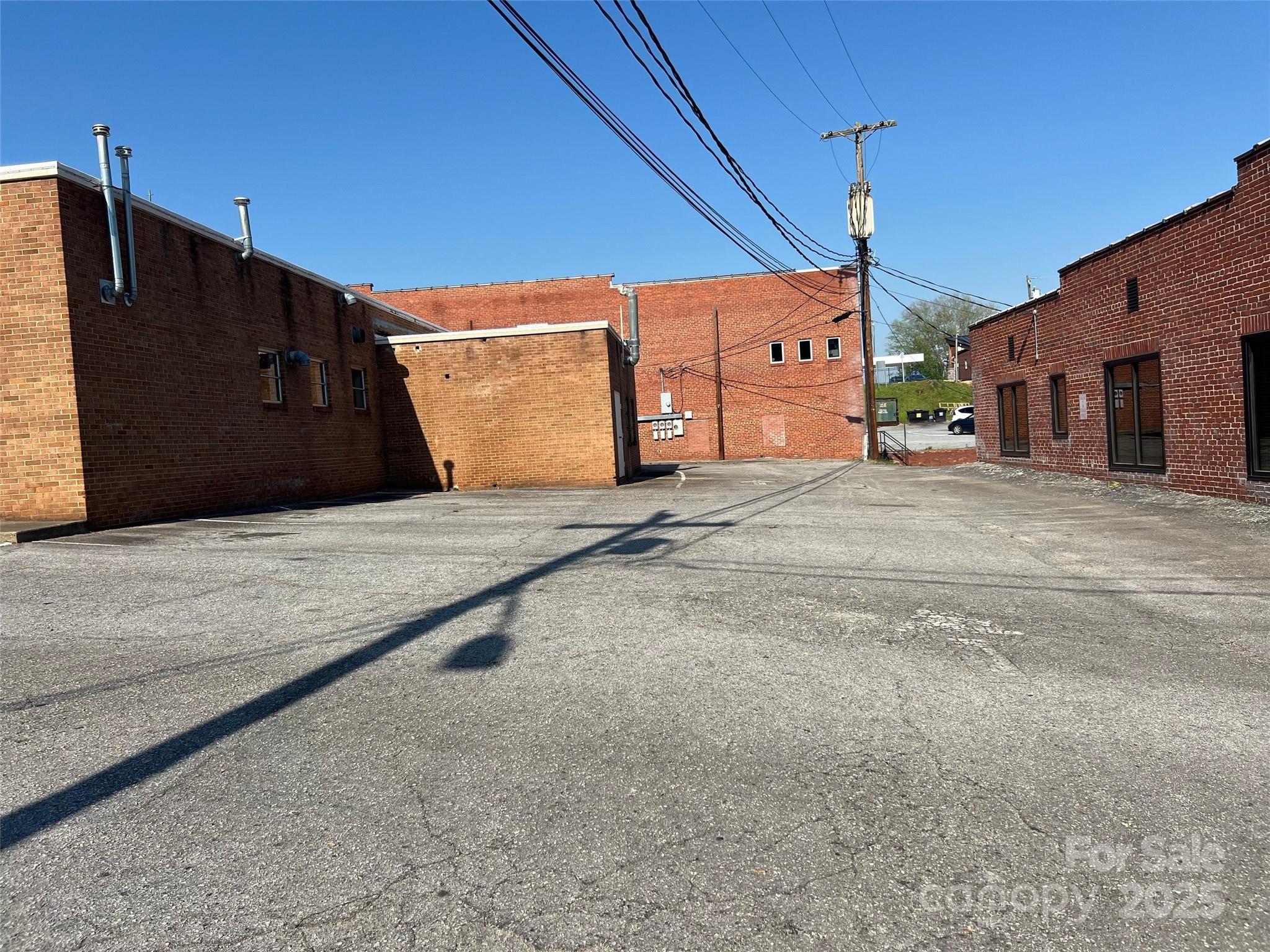 166 N Logan Street Property Photo 16