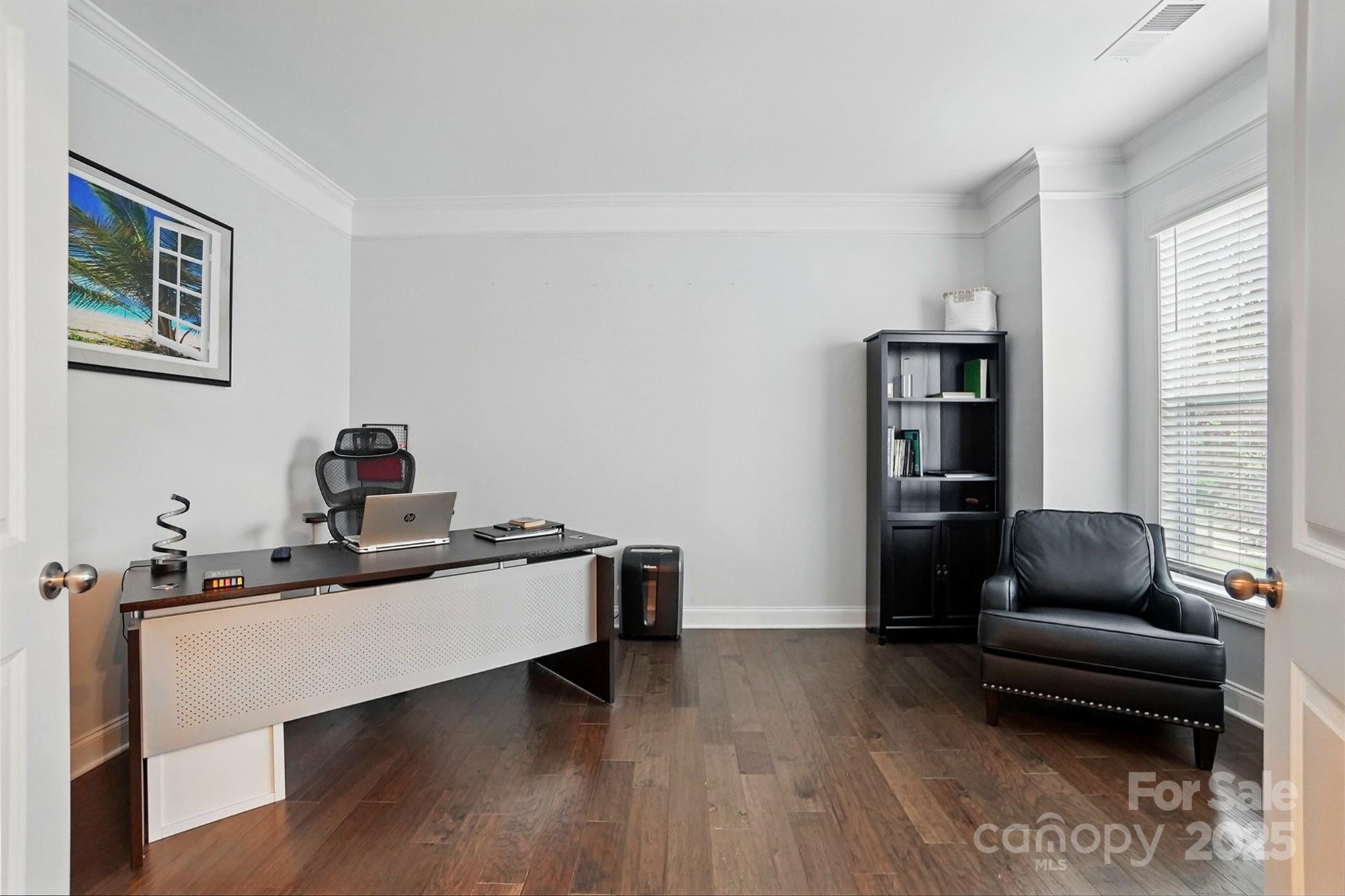 9511 Spurwig Court Property Photo 5