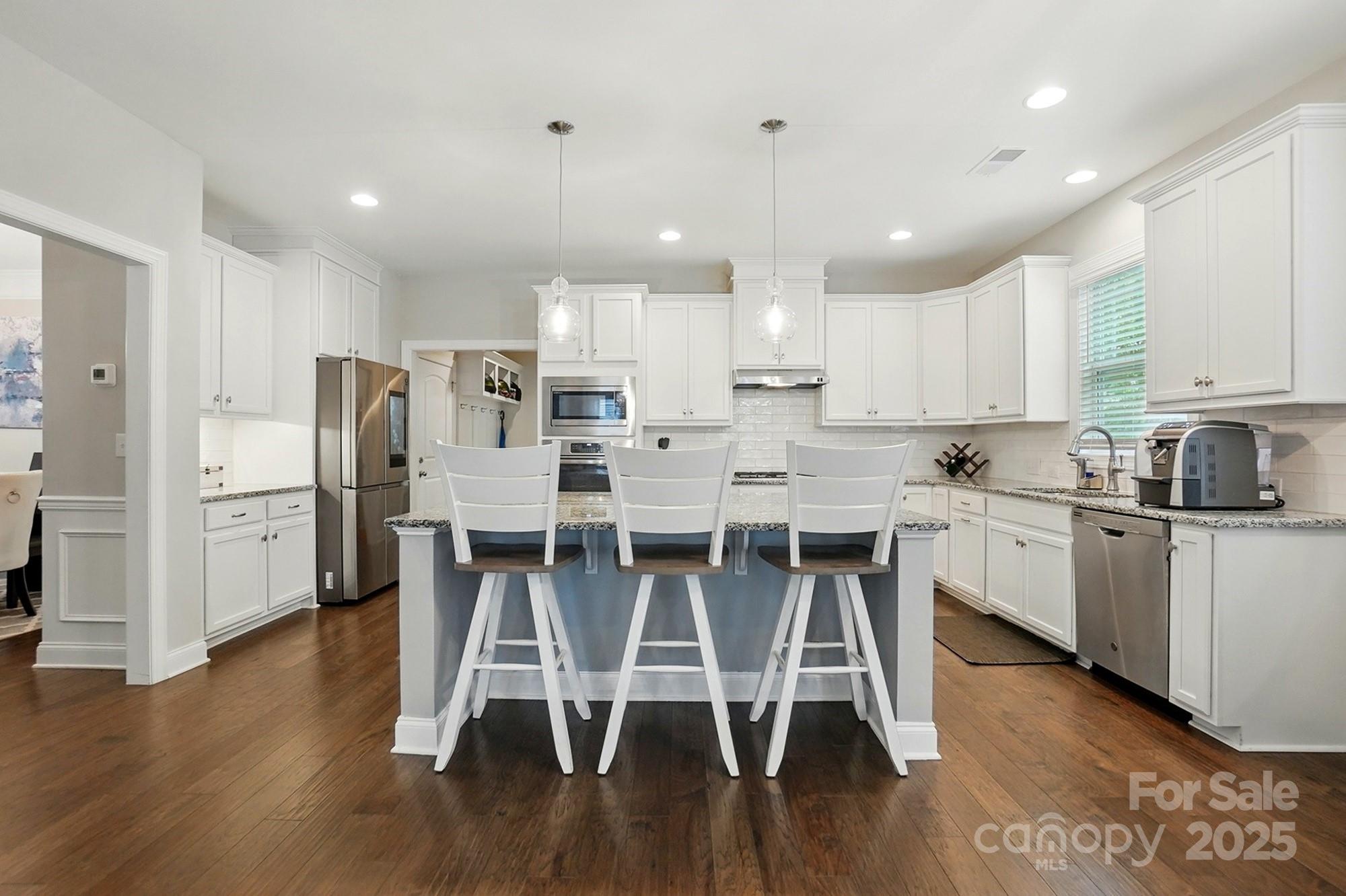 9511 Spurwig Court Property Photo 8