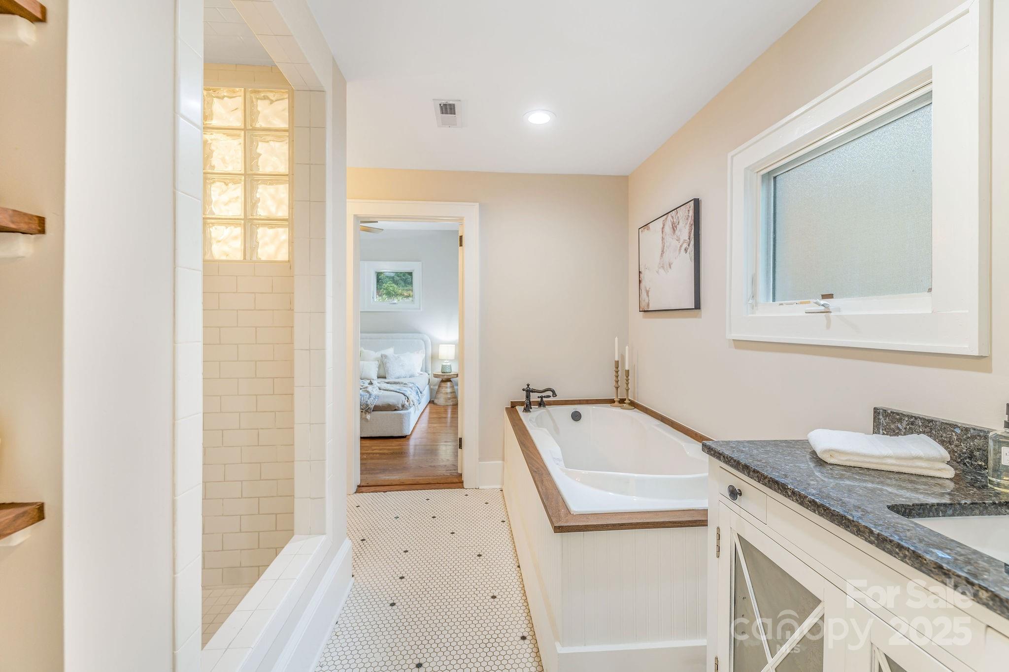 24 Warwick Road Property Photo 19
