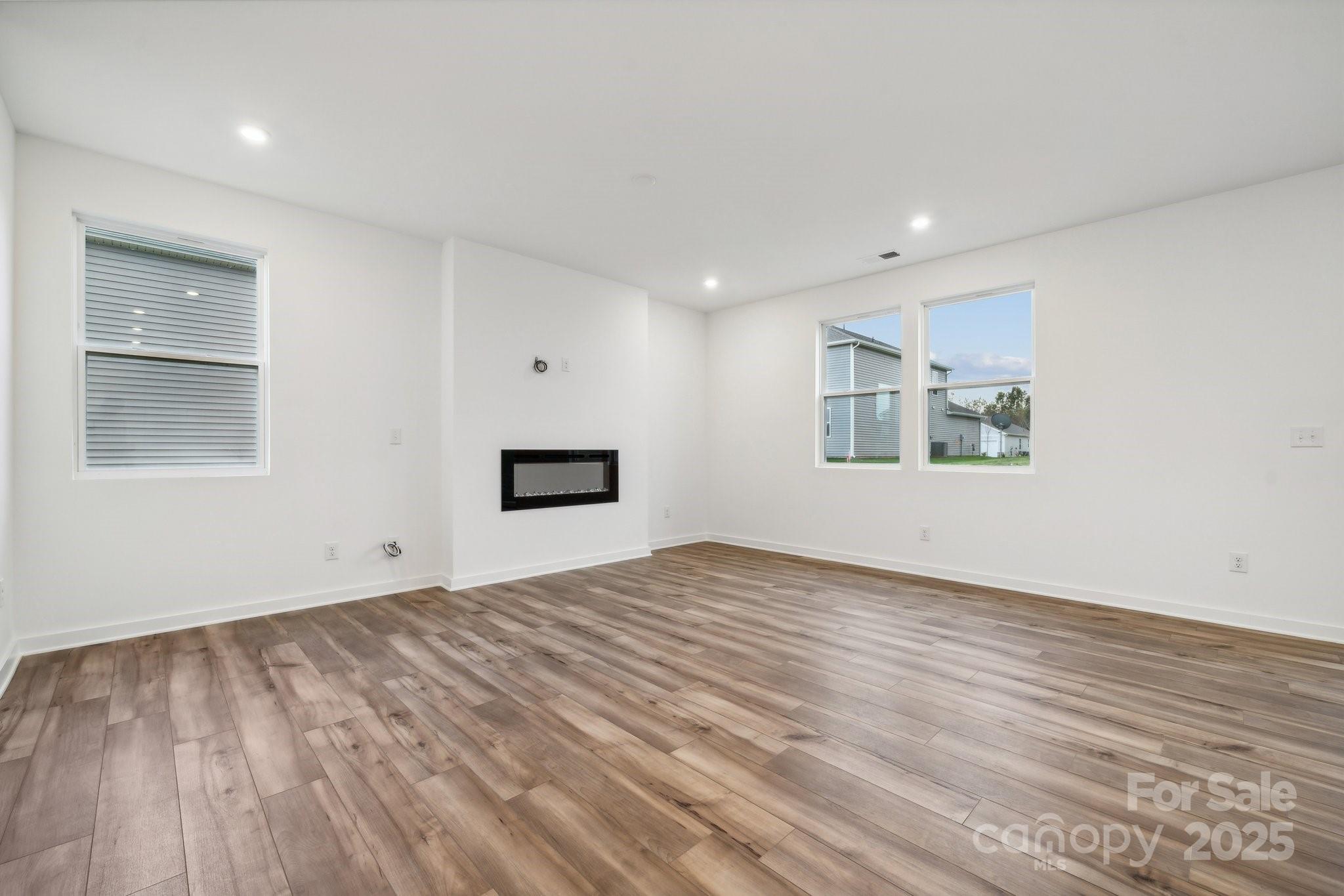270 Bezelle Avenue Property Photo 6