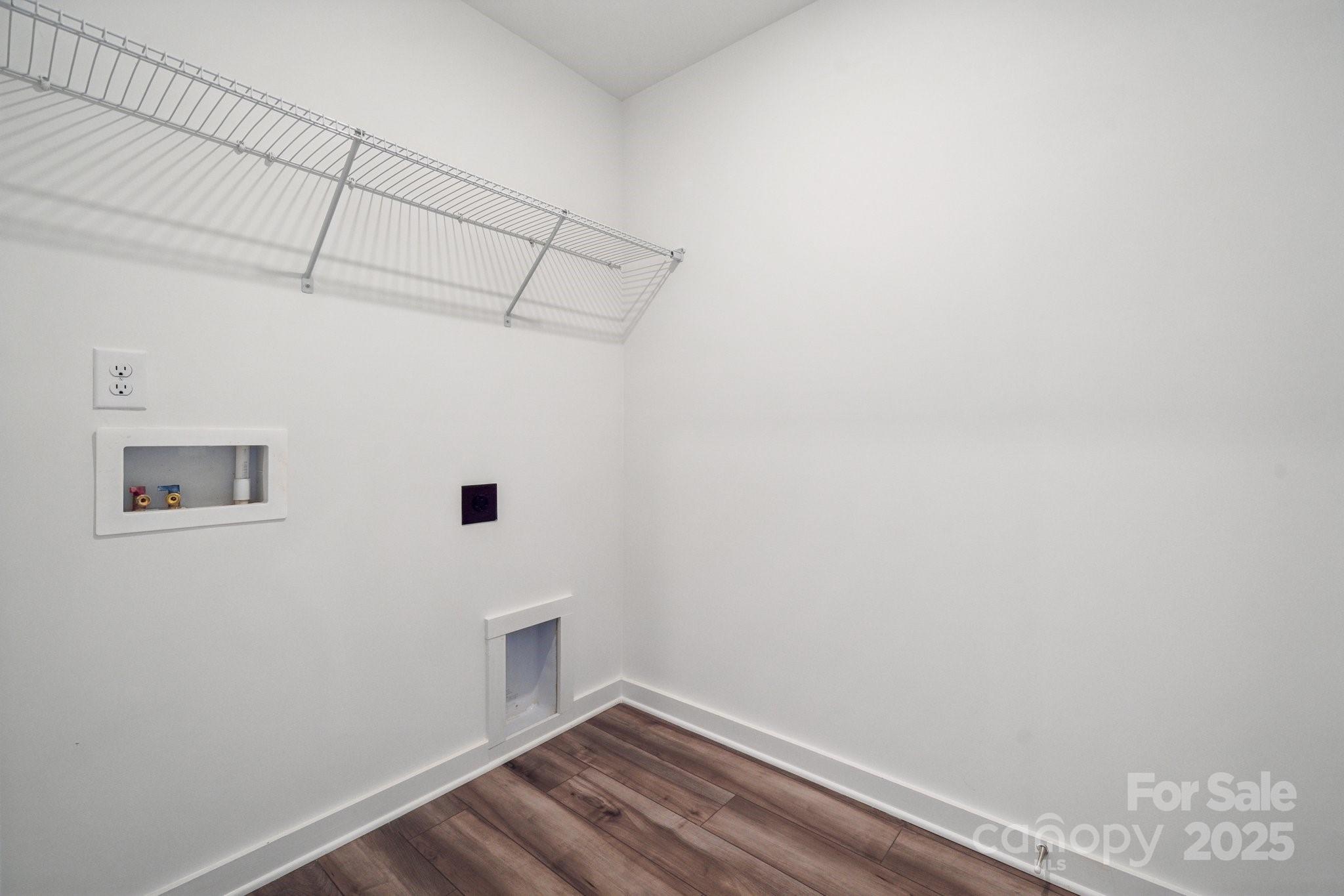 270 Bezelle Avenue Property Photo 19