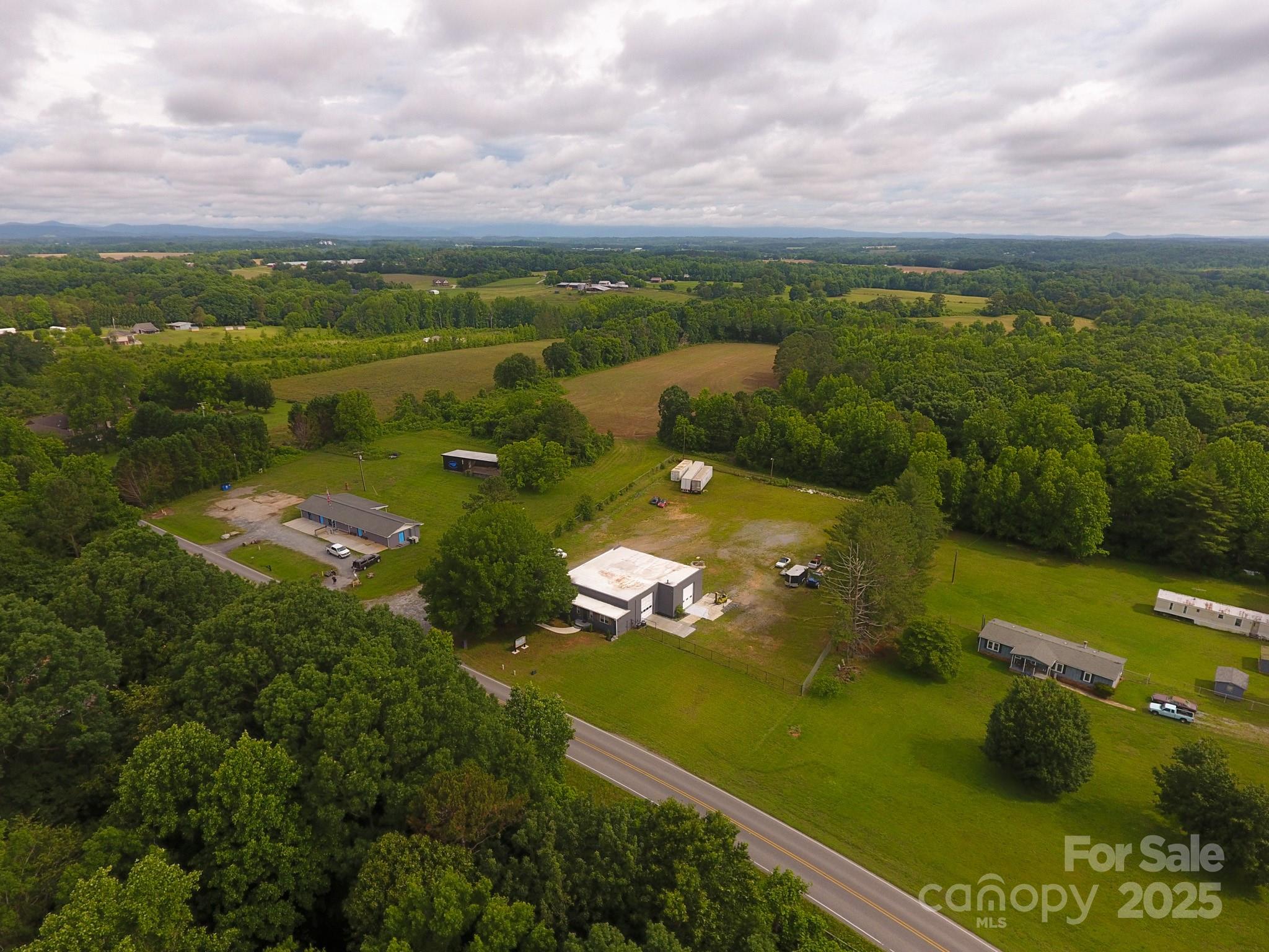 1028 Washburn Switch Road Property Photo 22