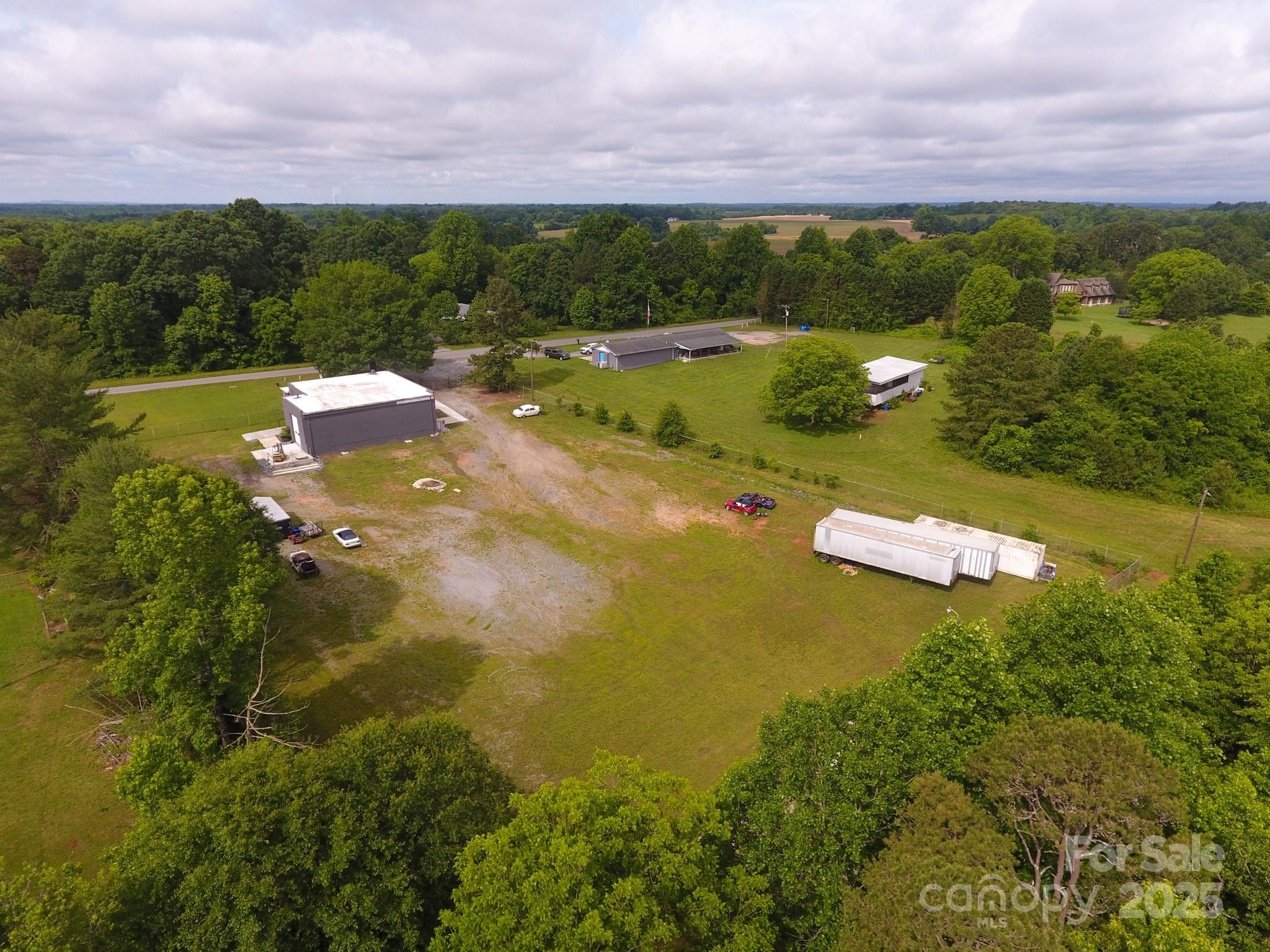 1028 Washburn Switch Road Property Photo 23