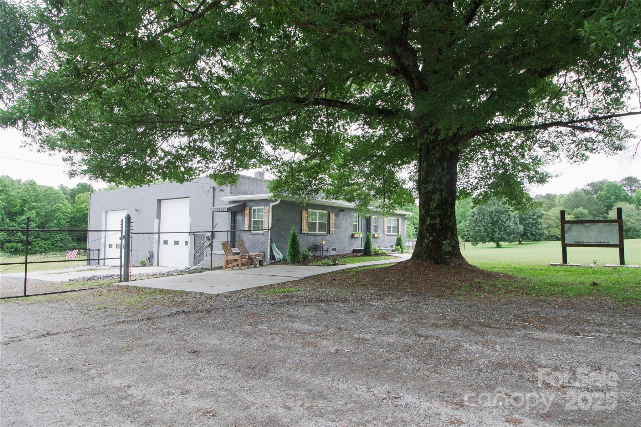 1028 Washburn Switch Road Property Photo 24