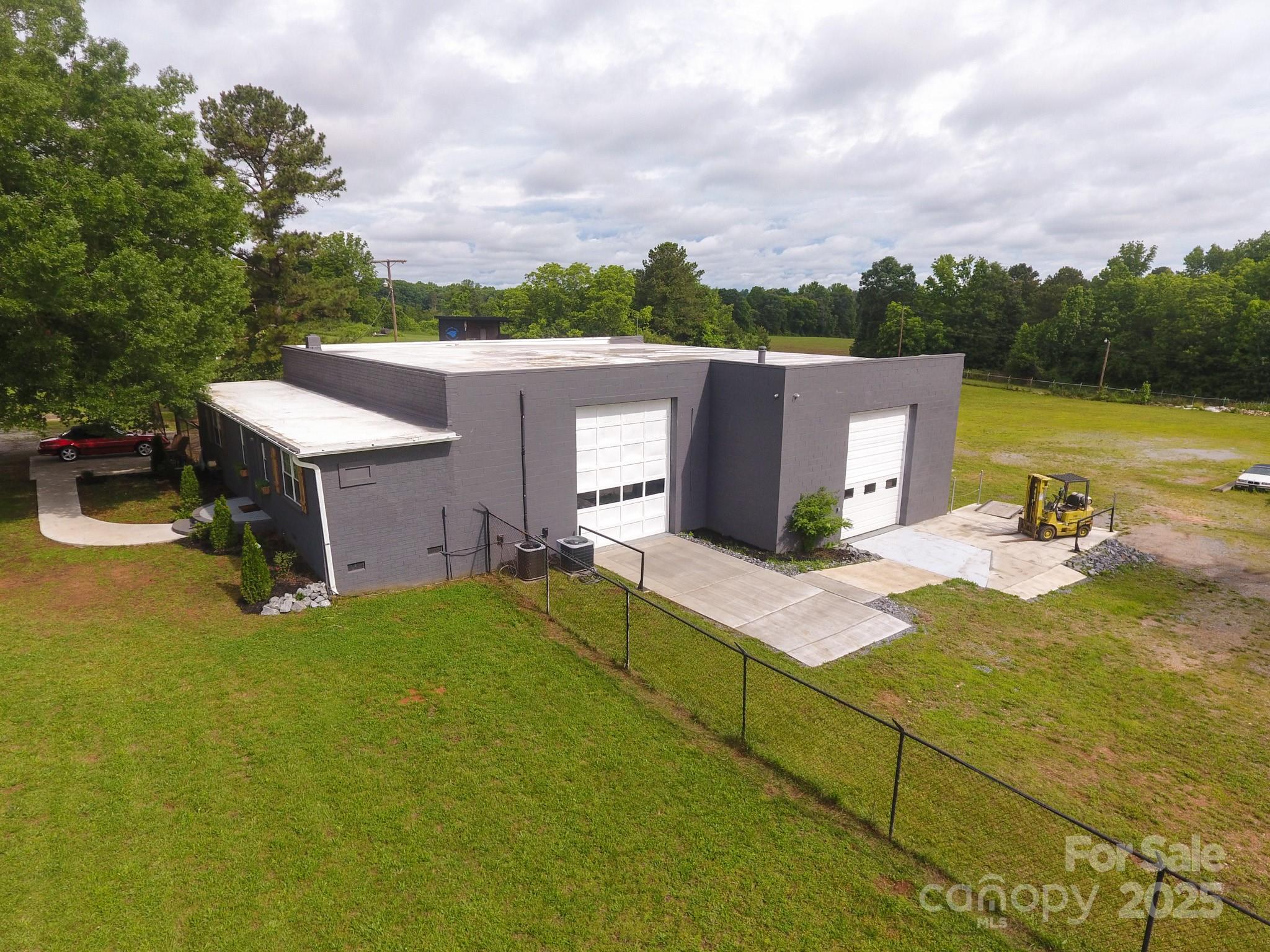 1028 Washburn Switch Road Property Photo 27