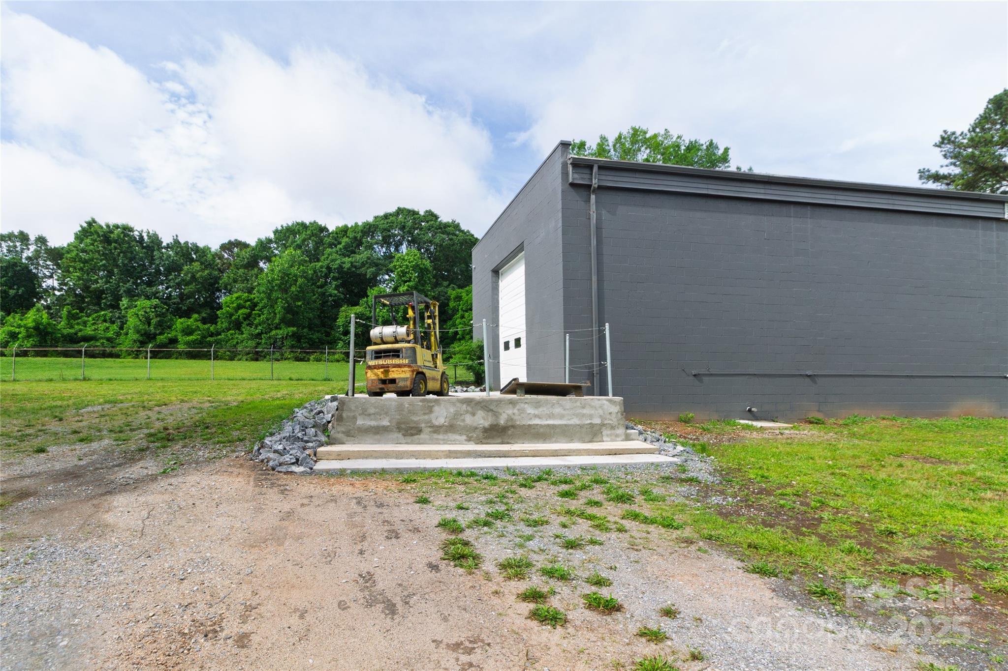 1028 Washburn Switch Road Property Photo 28