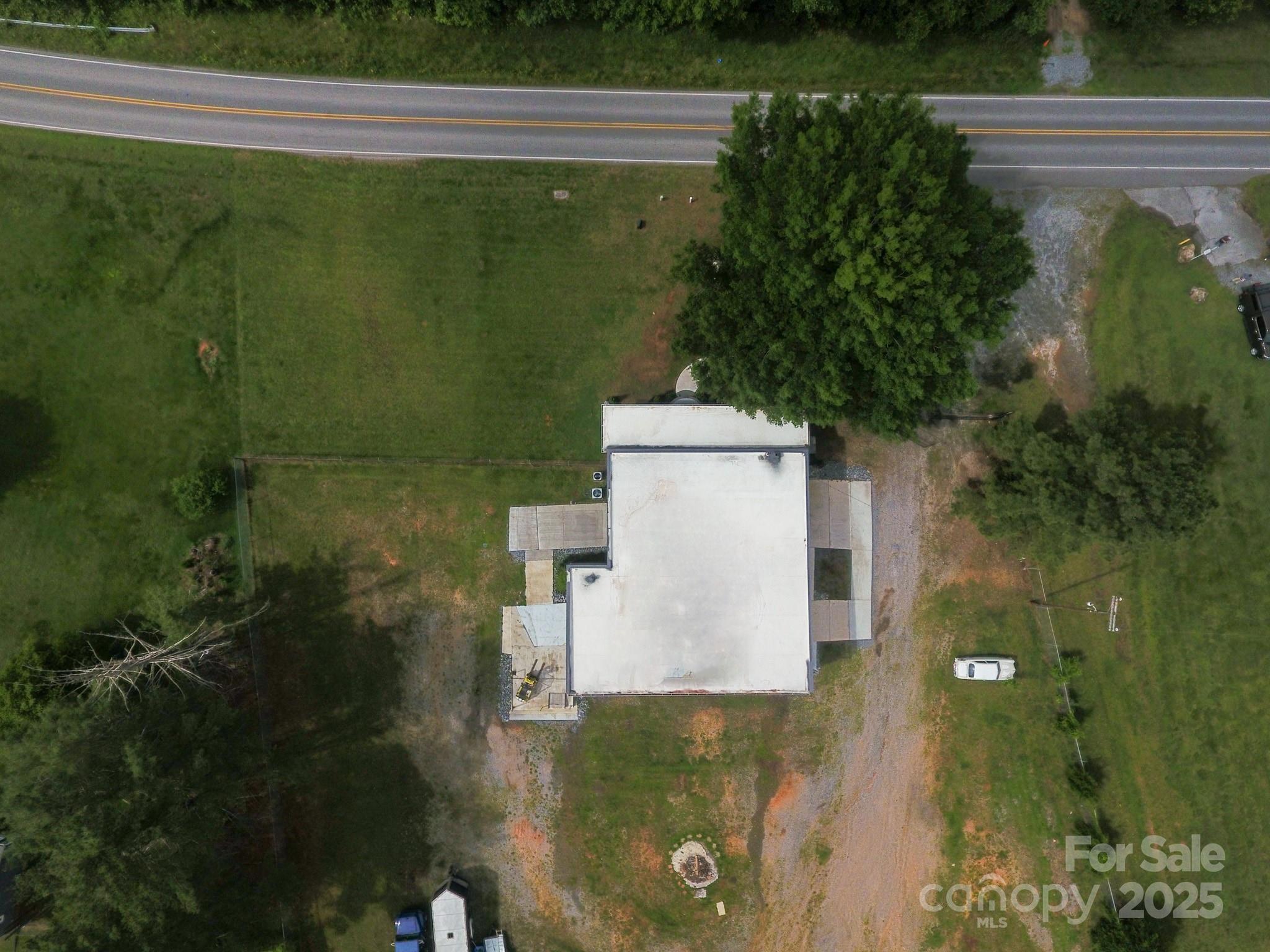 1028 Washburn Switch Road Property Photo 32
