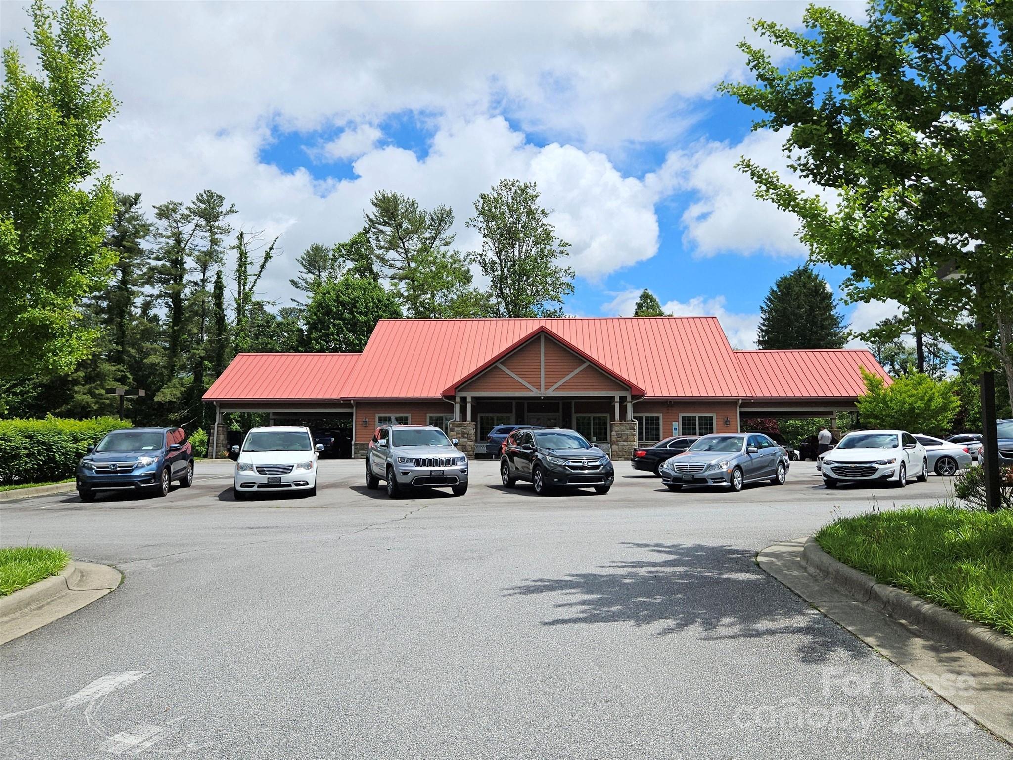 1216 Asheville Highway Property Photo 4