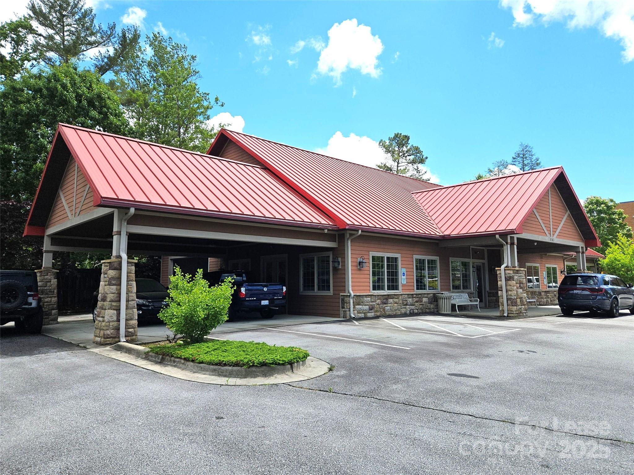 1216 Asheville Highway Property Photo 6
